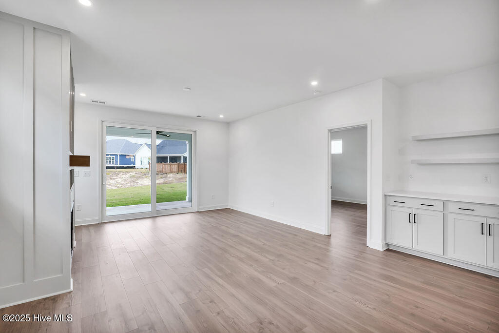 100528868 | Photo 17