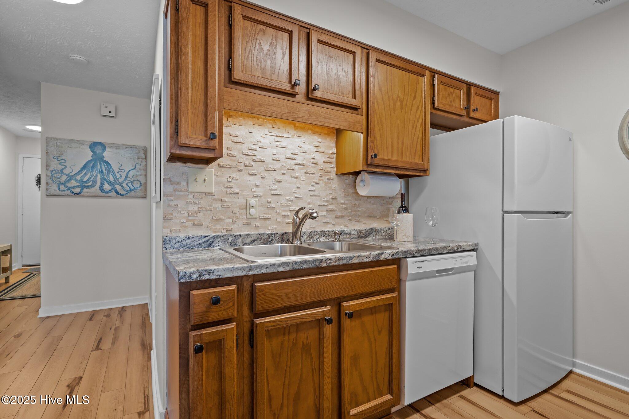 100511751 | Photo 21