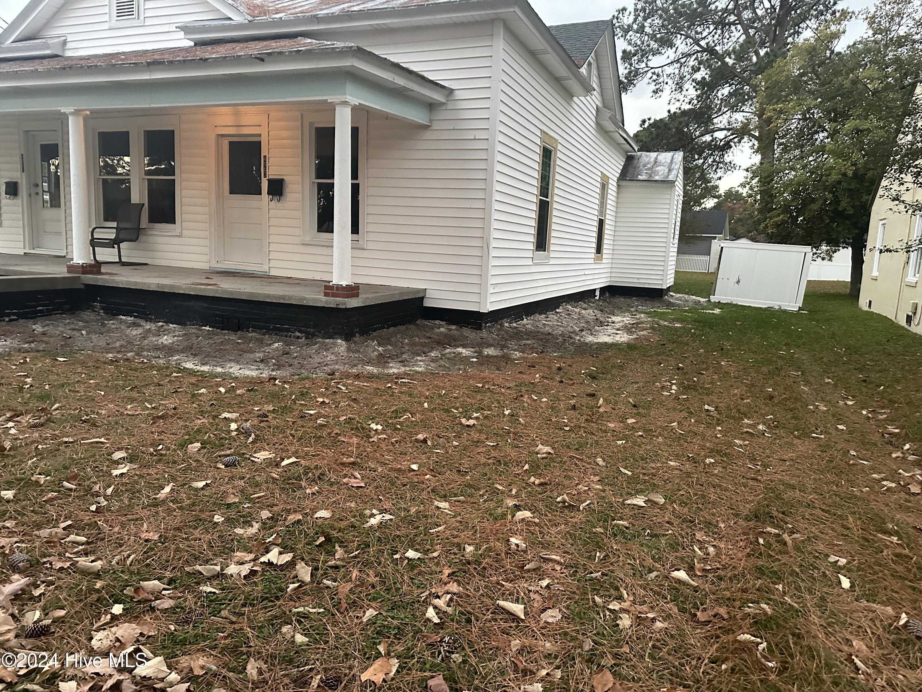 423 Snow Hill, Ayden, North Carolina, 2 Bedroom Bedrooms, 4 Room Rooms,1 BathroomBathrooms,Triplex,For sale,Snow Hill,100596118