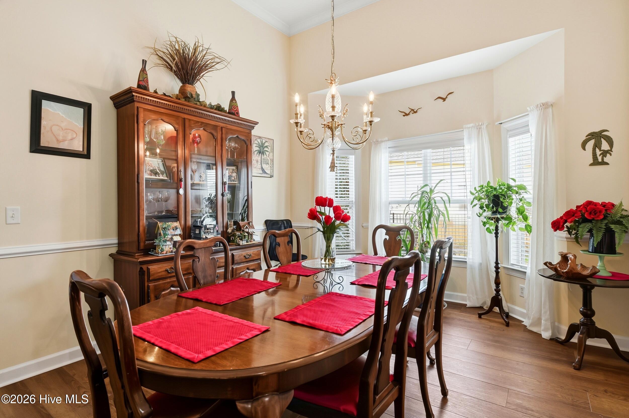 100553802 | Photo 19