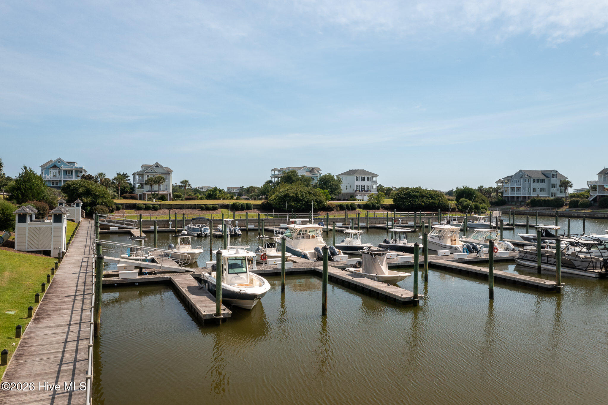 100559457 | Photo 23