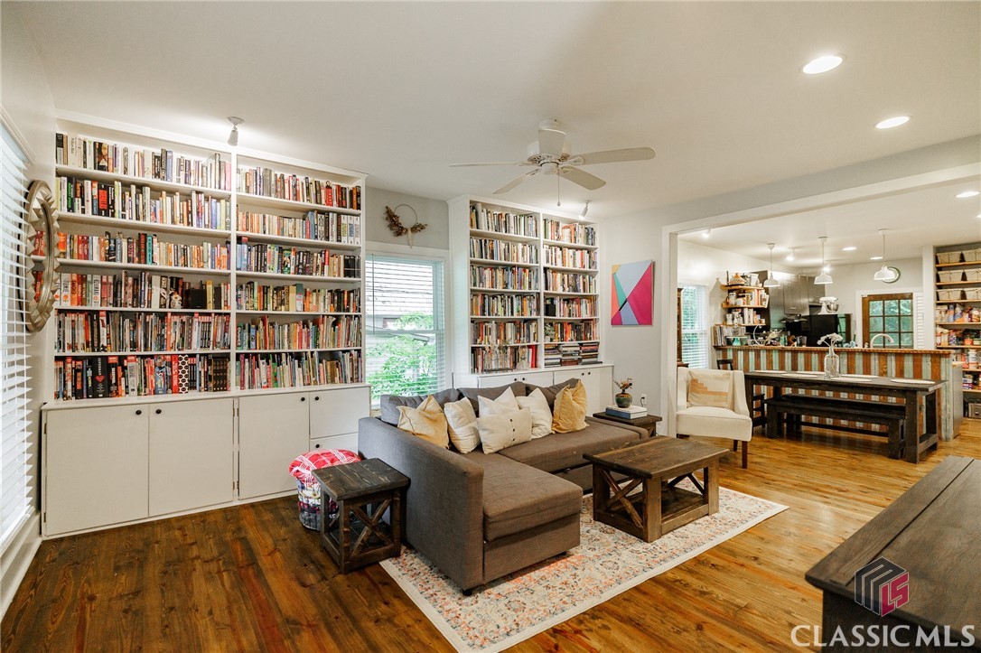 395 Cleveland Avenue