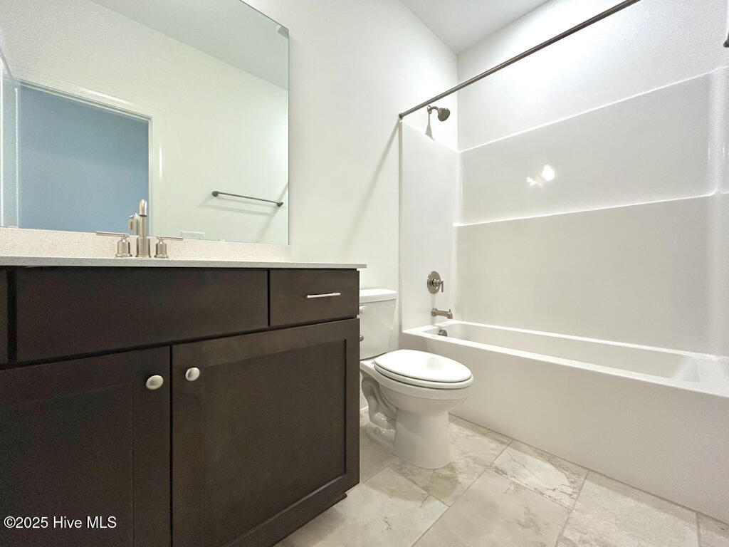 100510036 | Photo 11