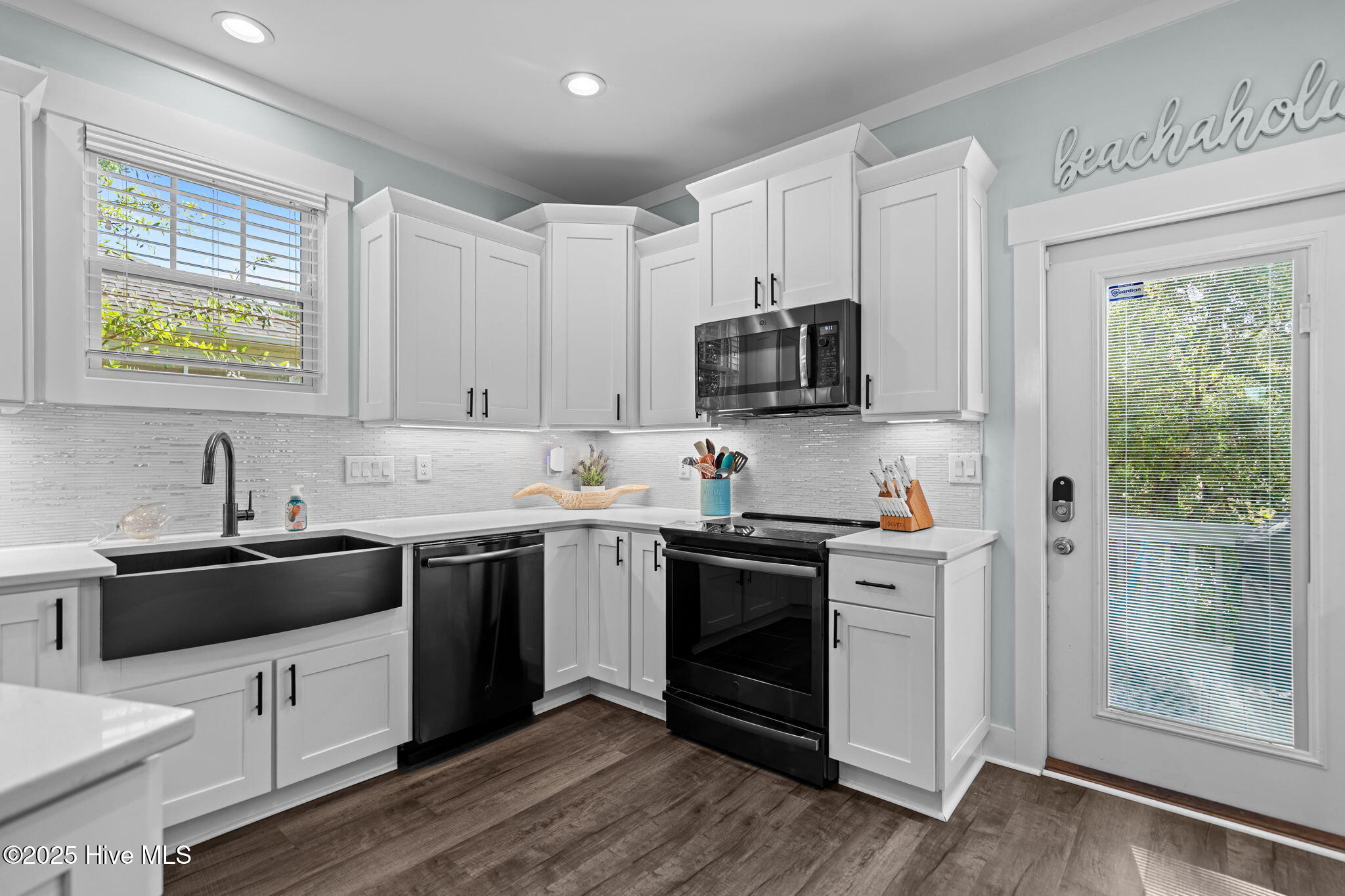 100521315 | Photo 15