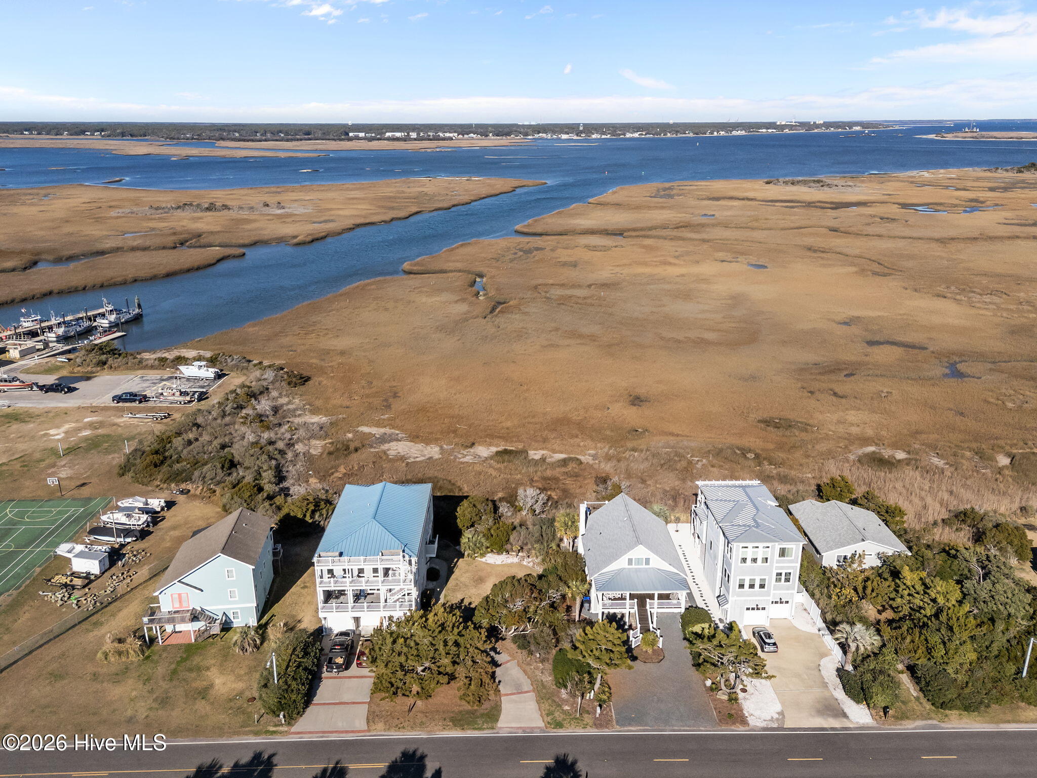 100550406 | Photo 13