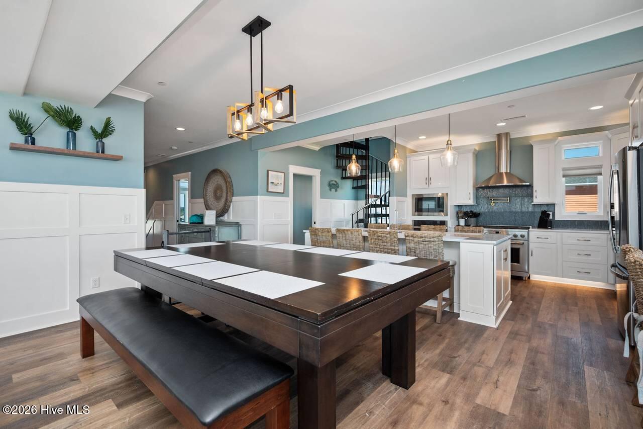 100560212 | Photo 62