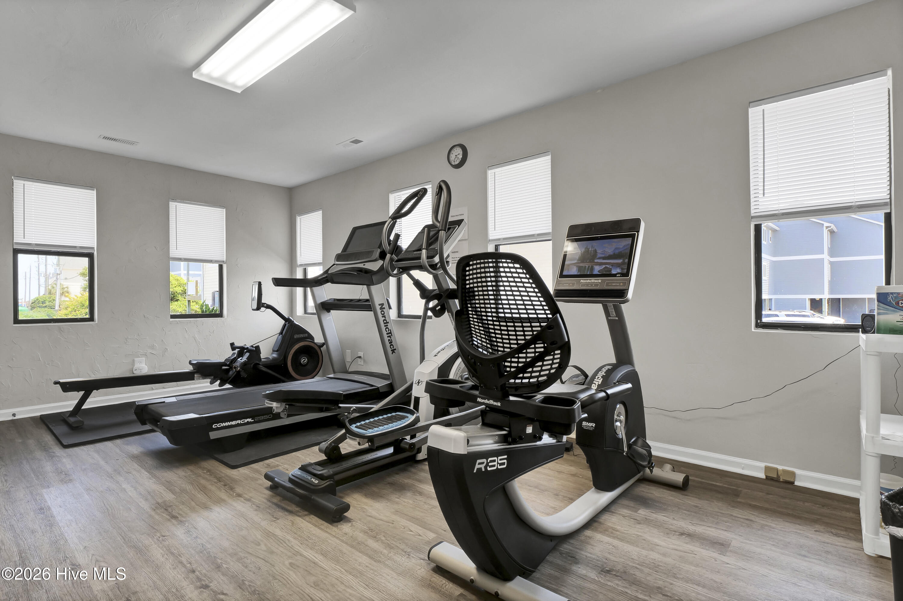 100564975 | Photo 26