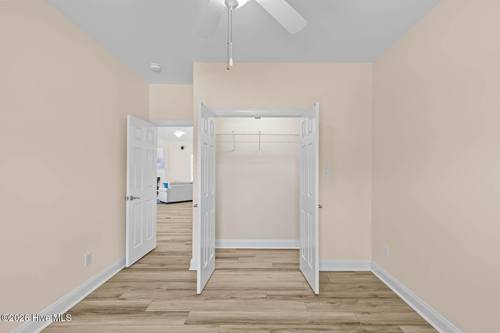 100552363 | Photo 32