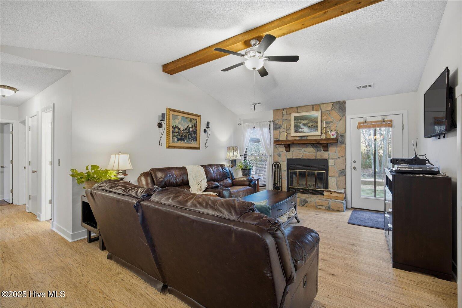 100546671 | Photo 10