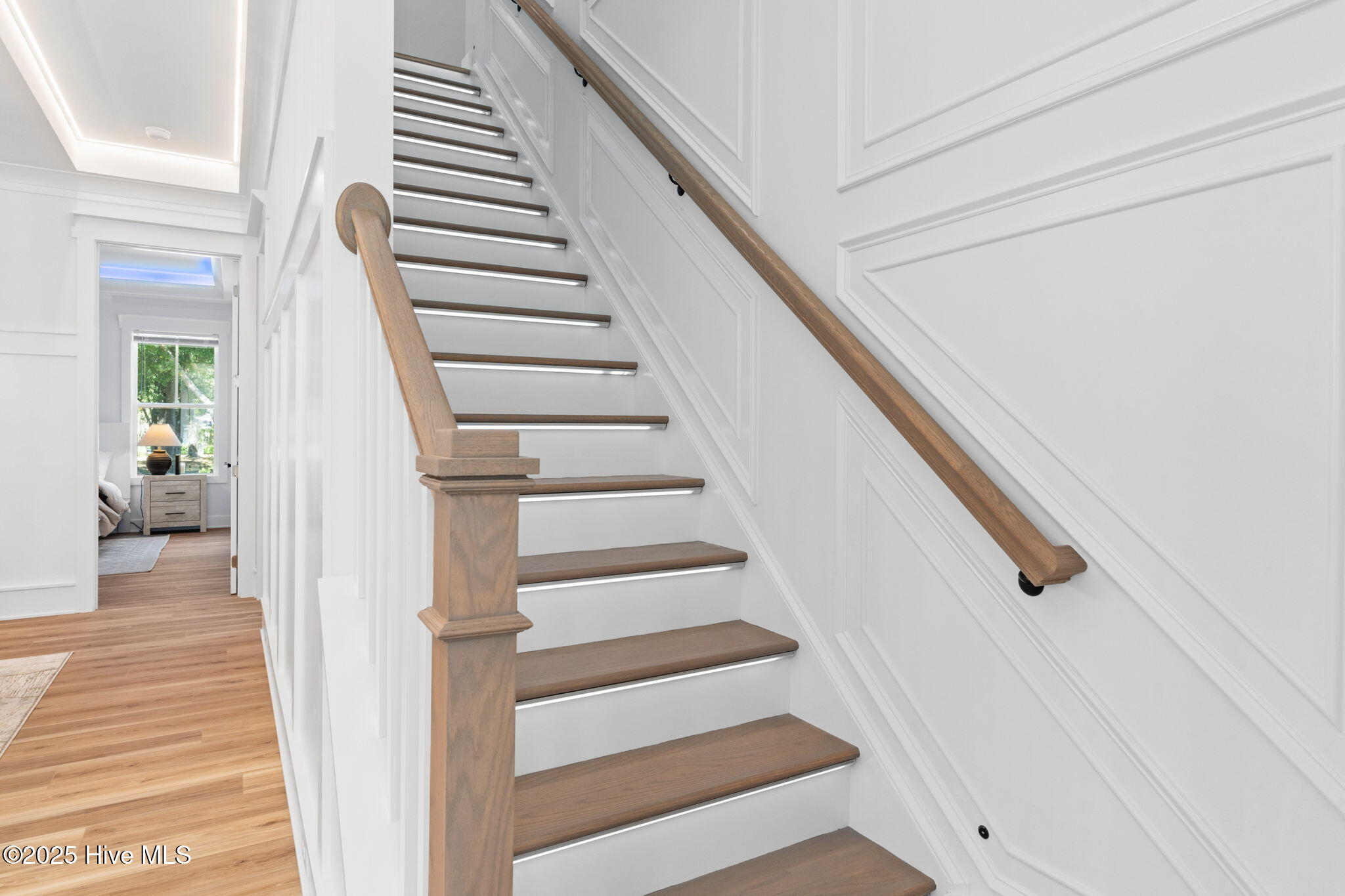 100529099 | Photo 30