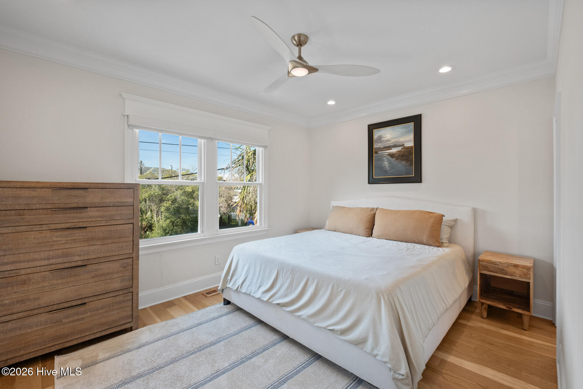 100567565 | Photo 30