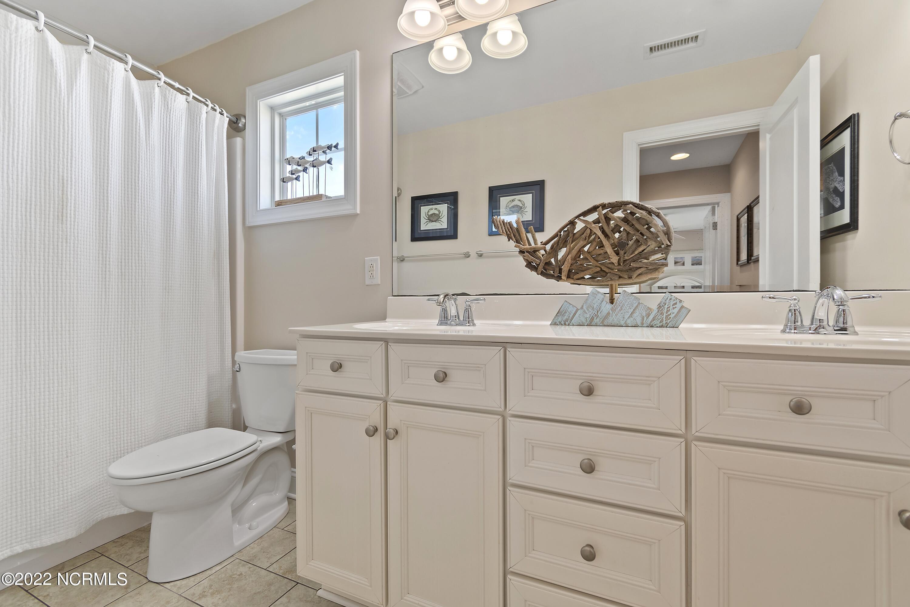 100535231 | Photo 31