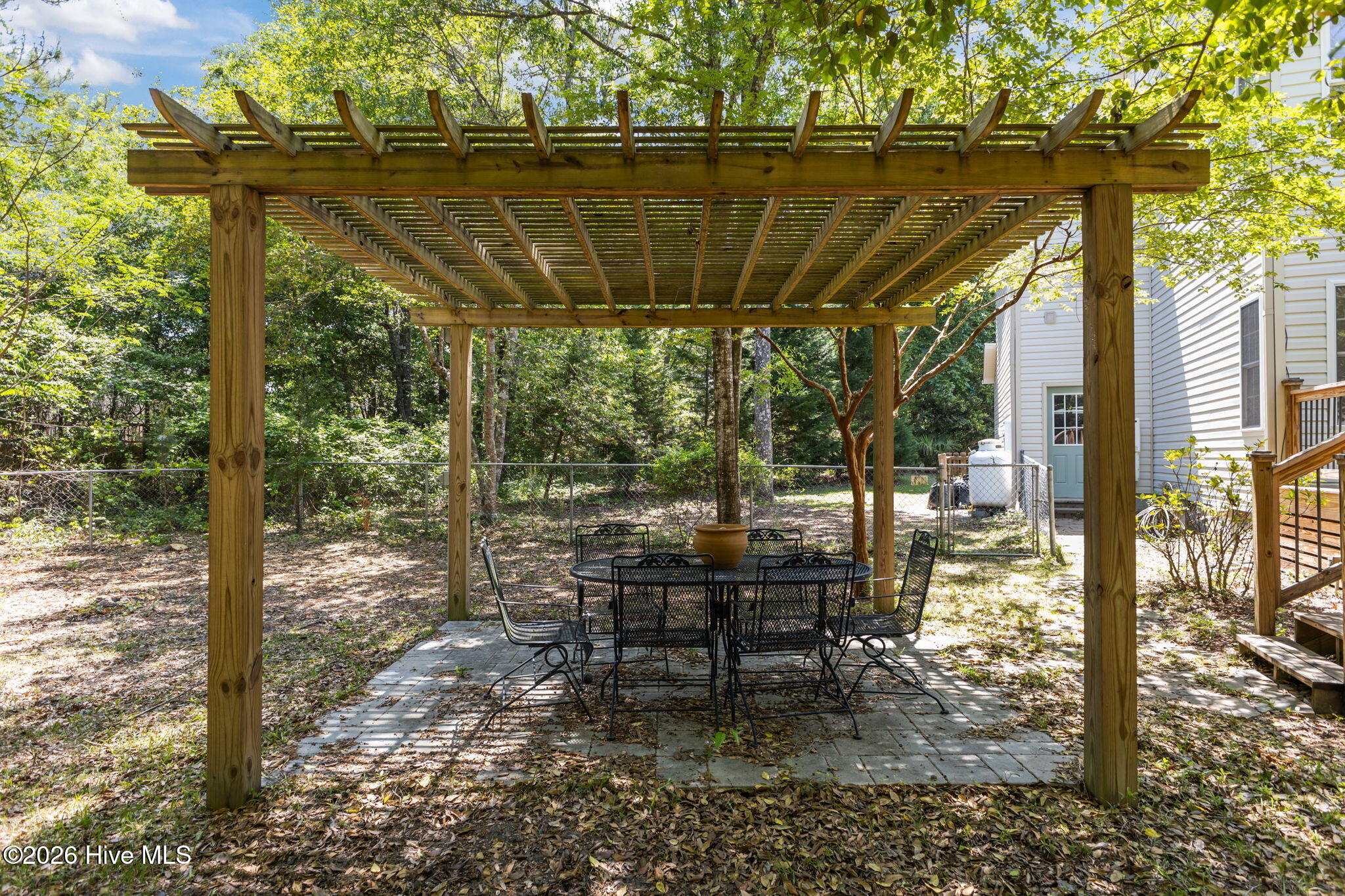 100569957 | Photo 27