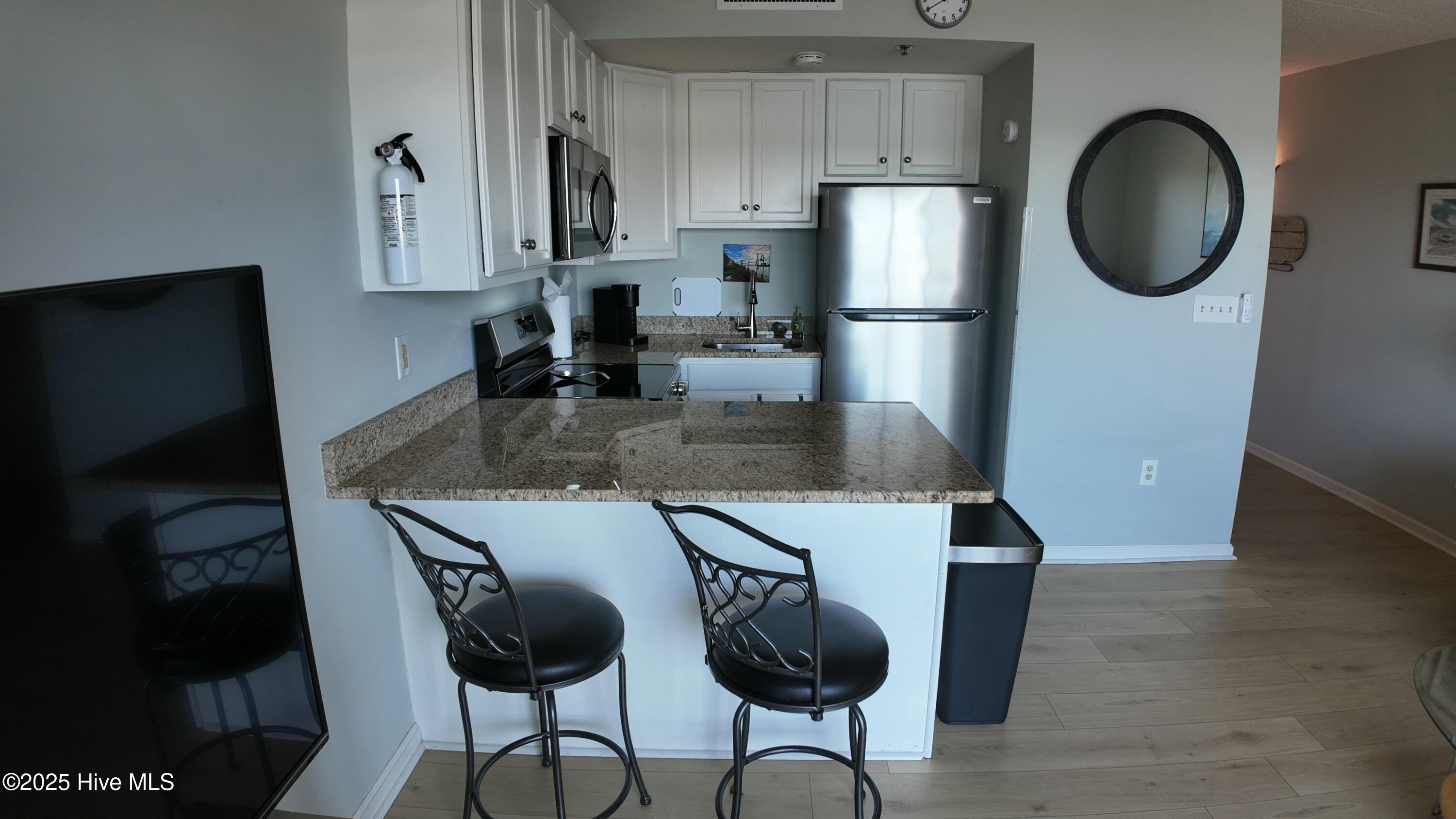 100500705 | Photo 17