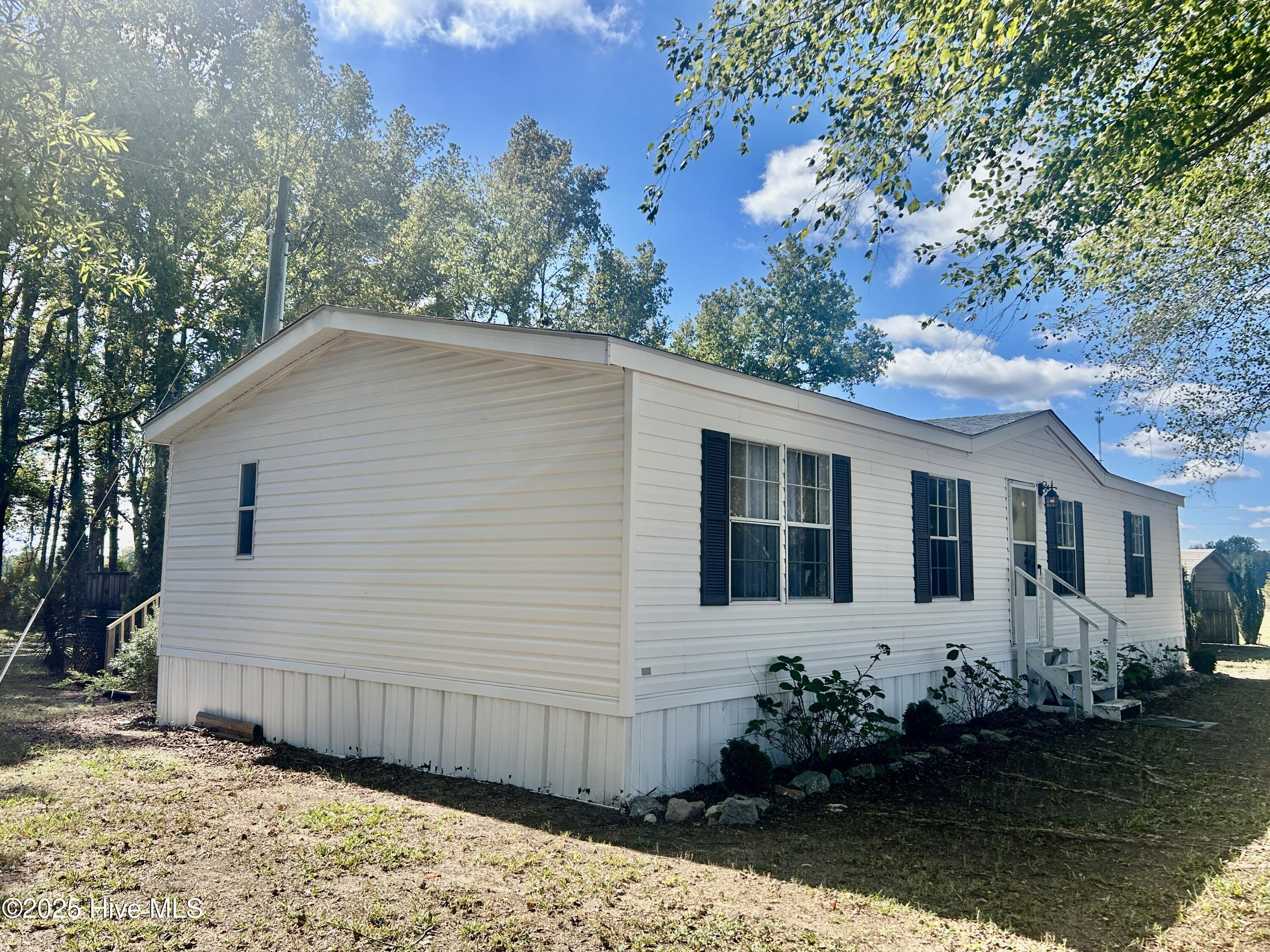 Homes for sale in Scotland Neck, NC | 101 Dudley Farm Rd, Scotland Neck, NC 27874 | MLS# 100536400