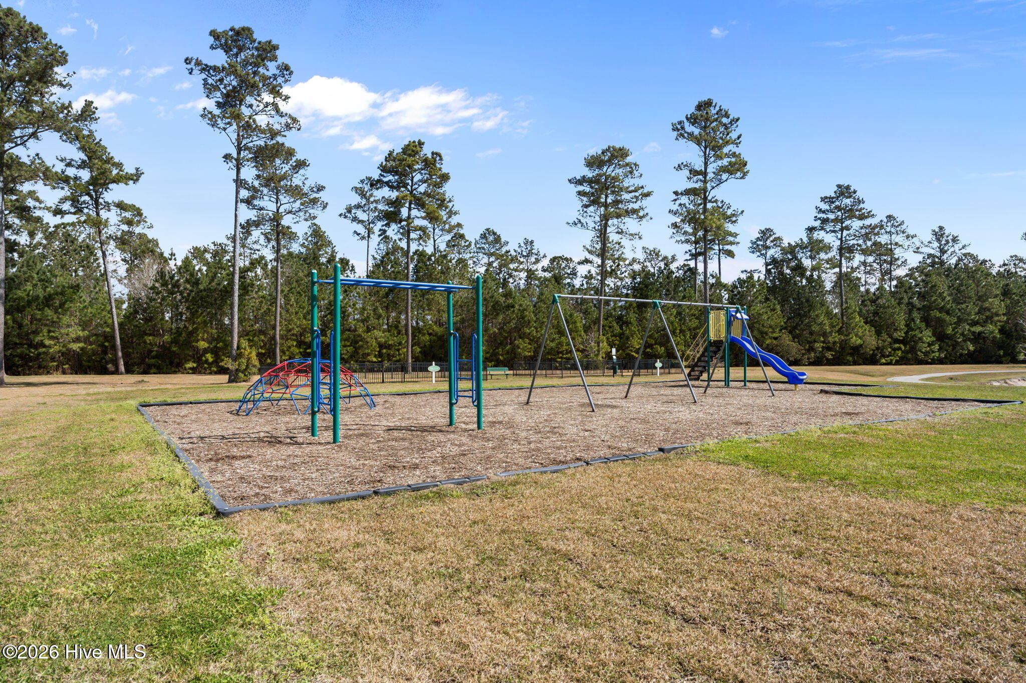 100561827 | Photo 55