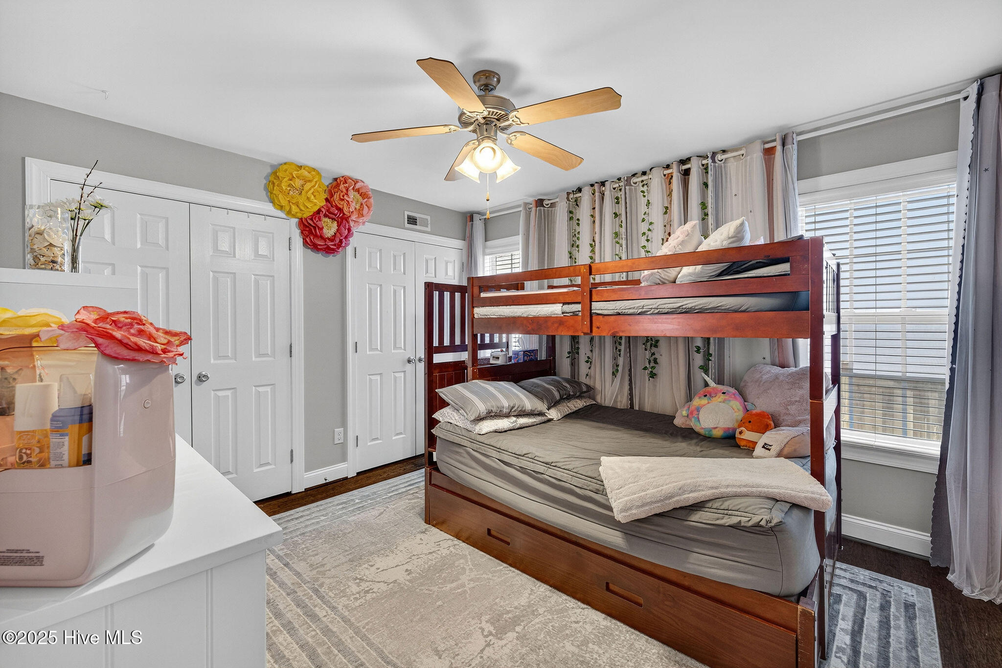 100540017 | Photo 48