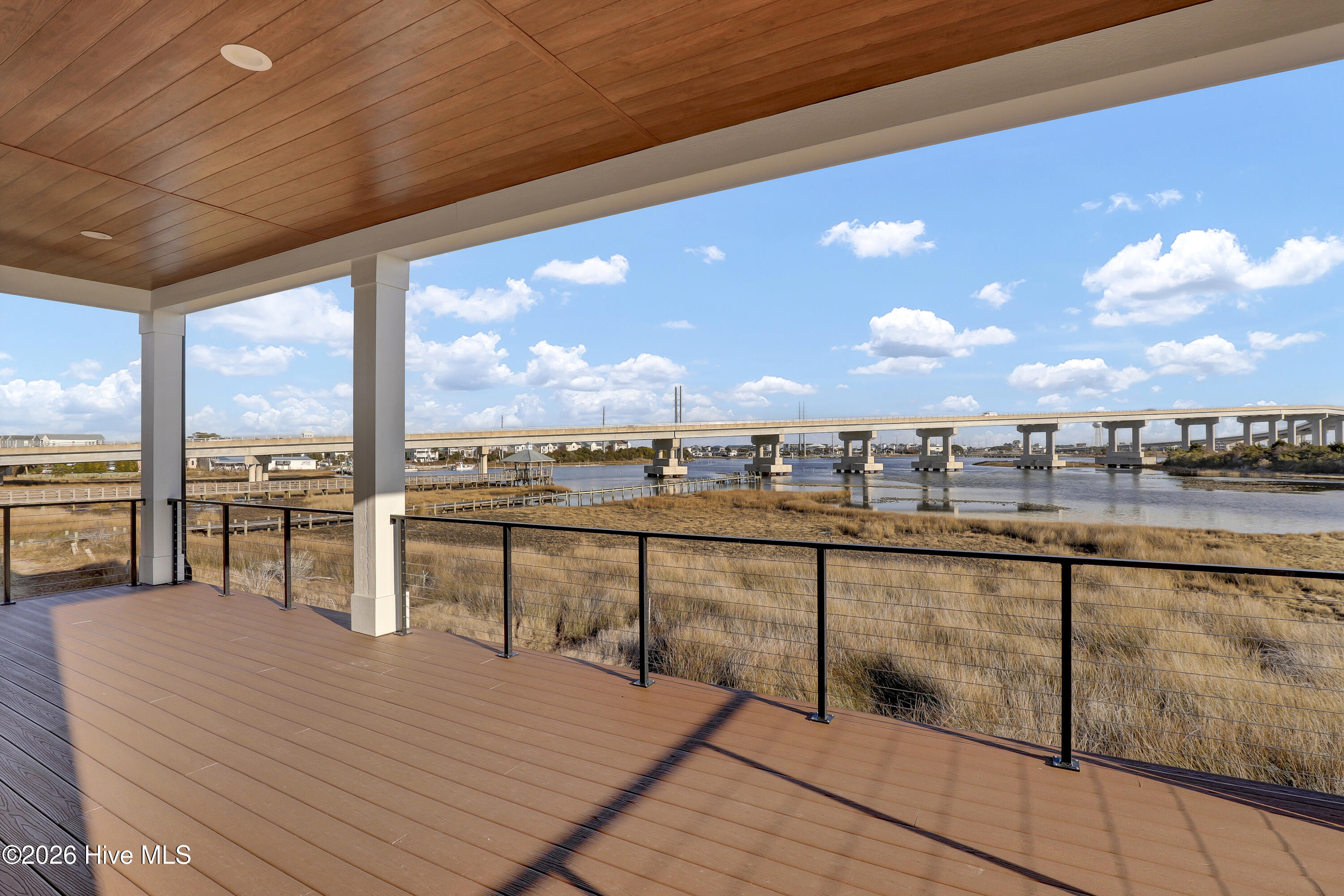 100556414 | Photo 42