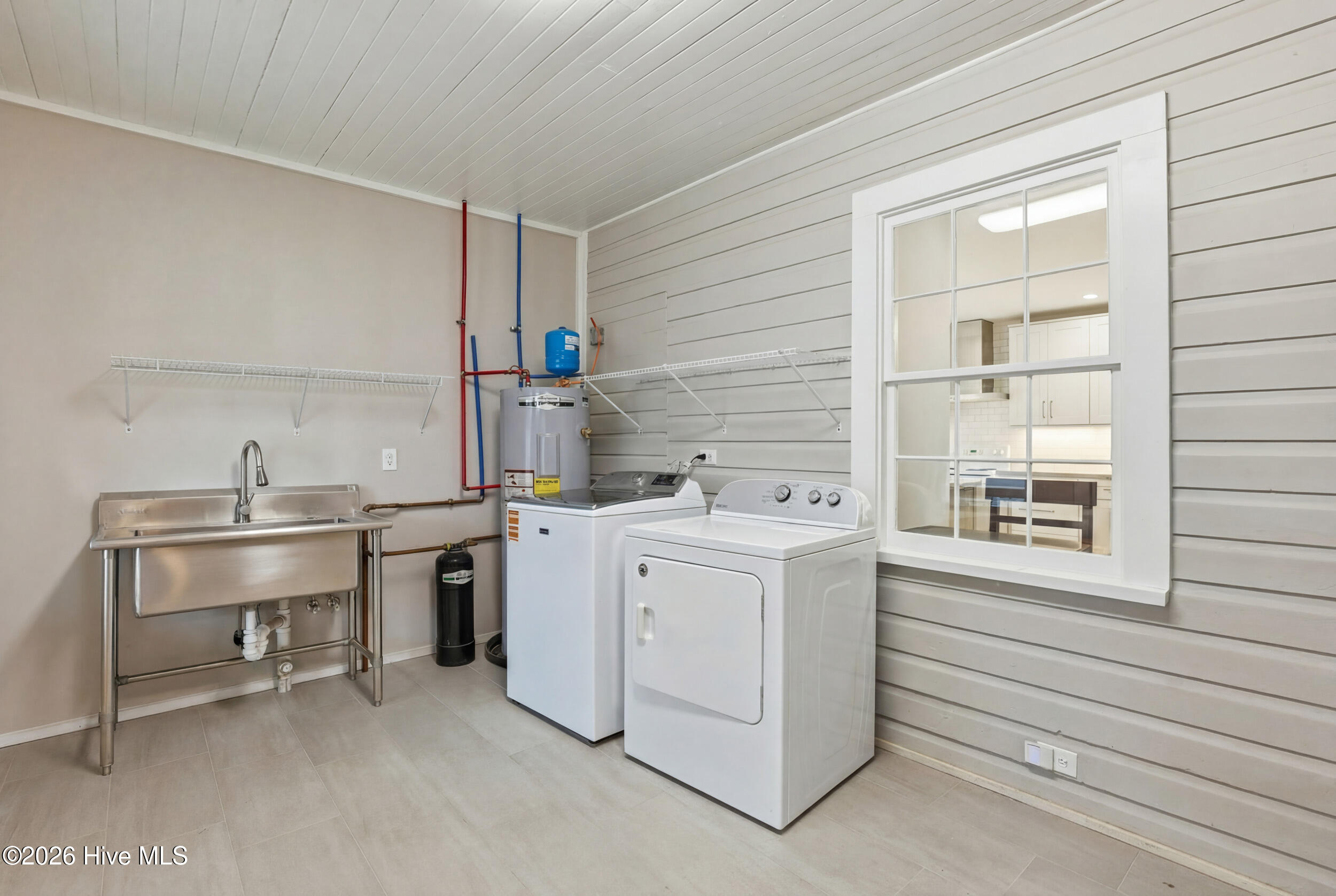 100552252 | Photo 34