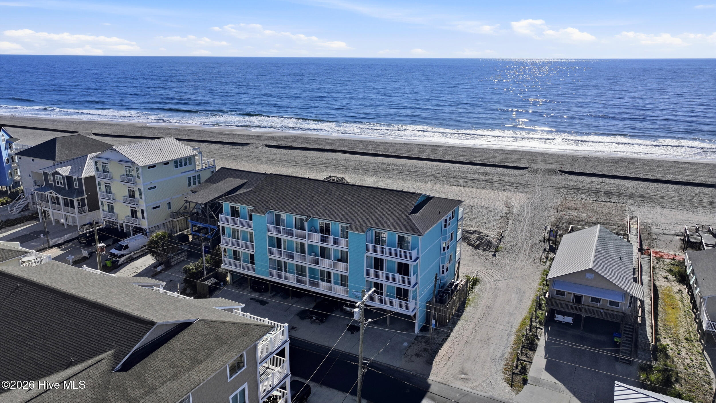 100566140 | Photo 27