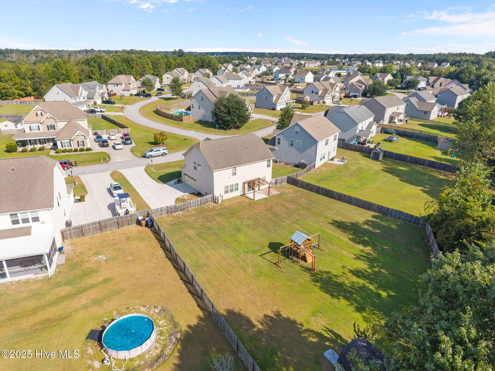 100533509 | Photo 41