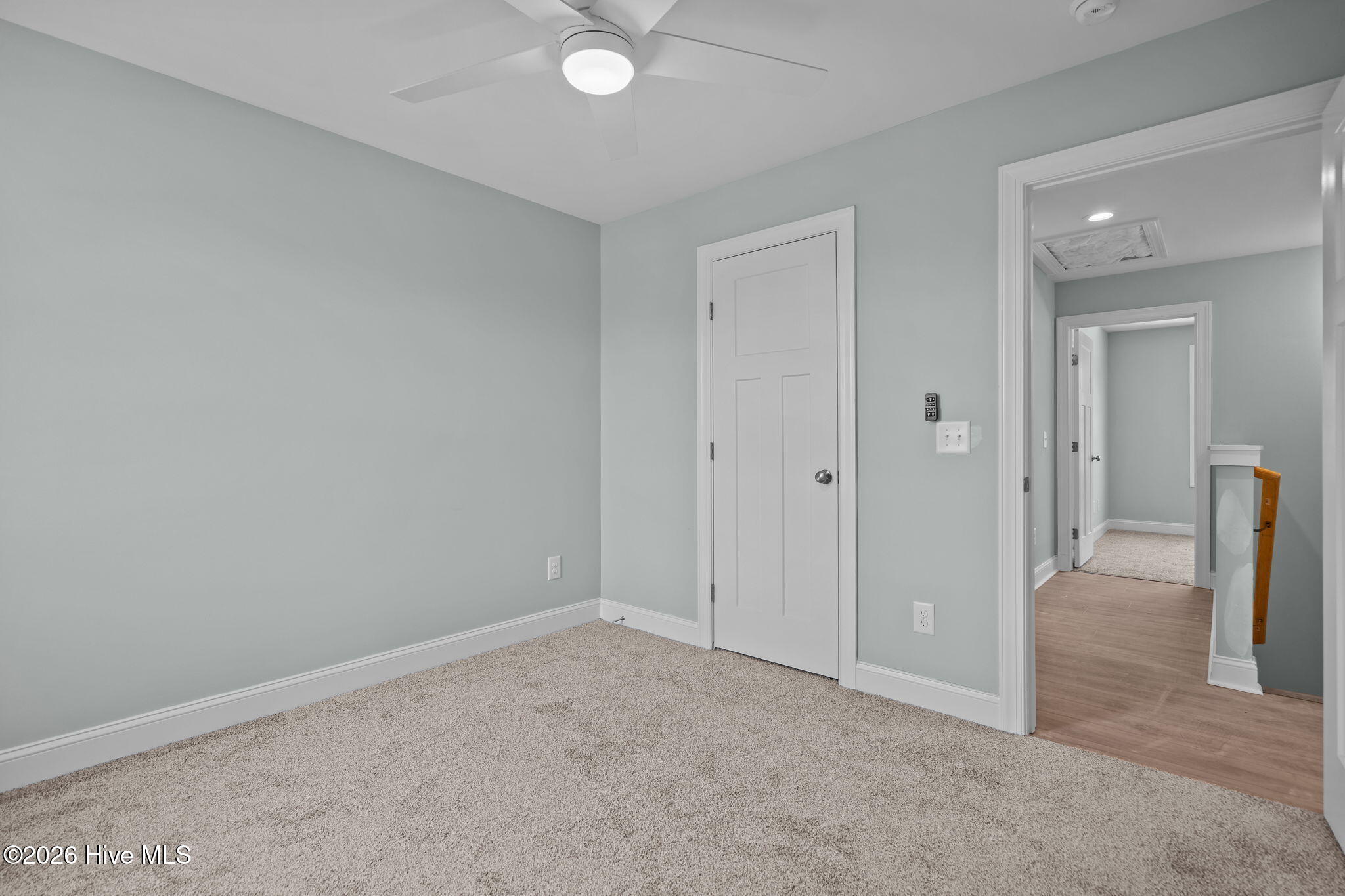 100551885 | Photo 22