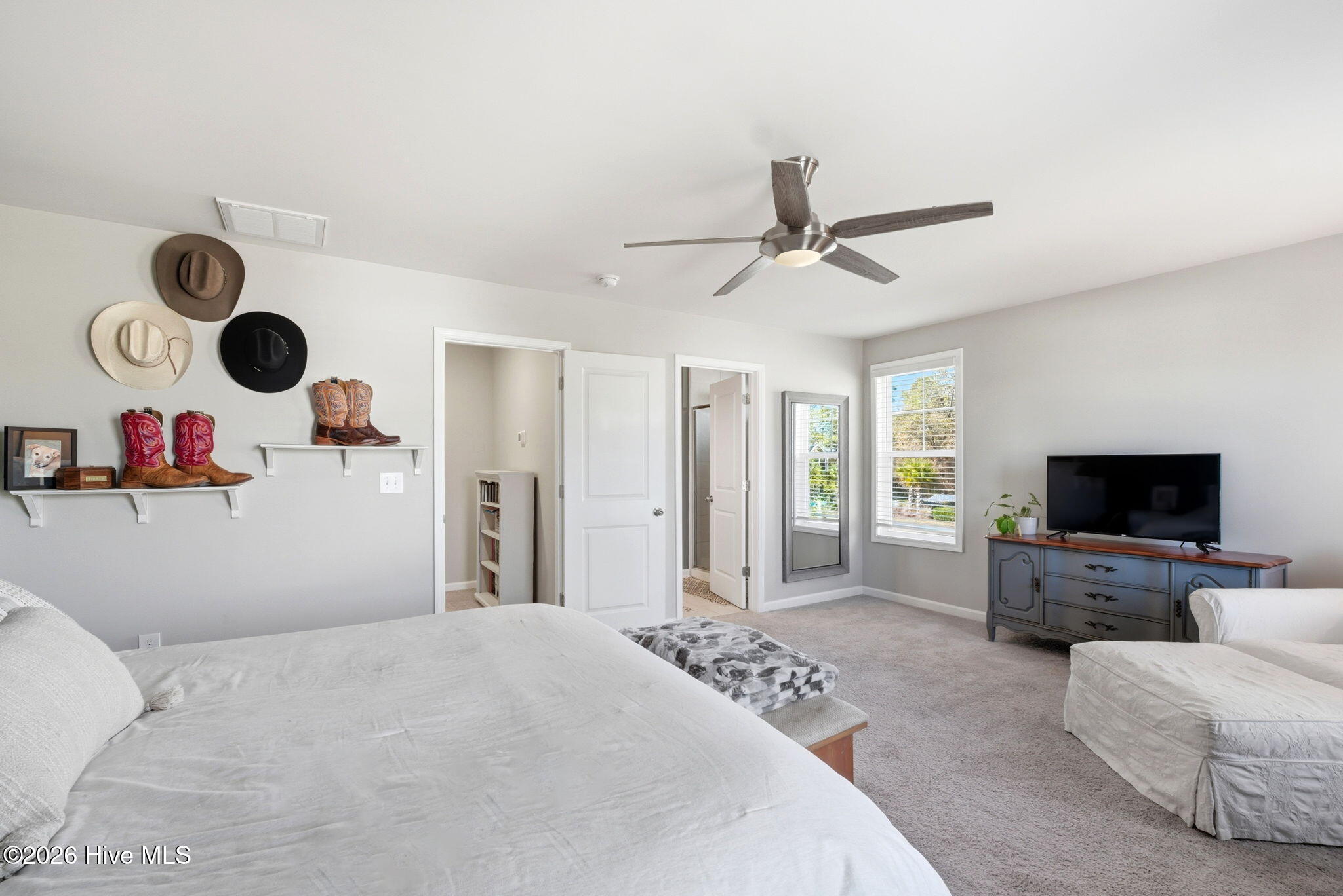 100559048 | Photo 22