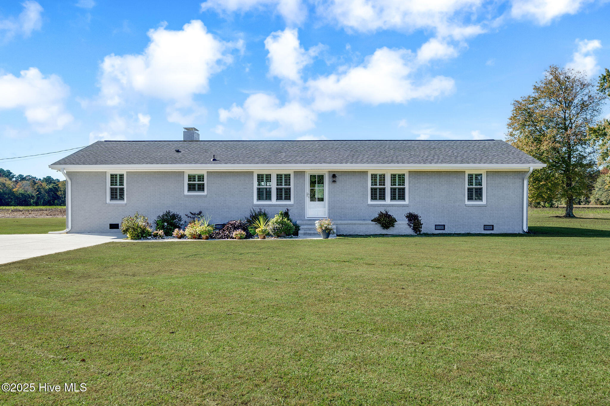 Homes for sale in Burgaw, NC | 1505 Us Hwy 117 Byp S, Burgaw, NC 28425 | MLS# 100540291