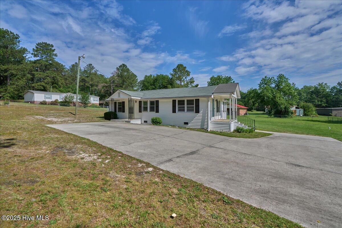 Homes for sale in Raeford, NC | 110 Texanna Ln, Raeford, NC 28376 | MLS# 100511880