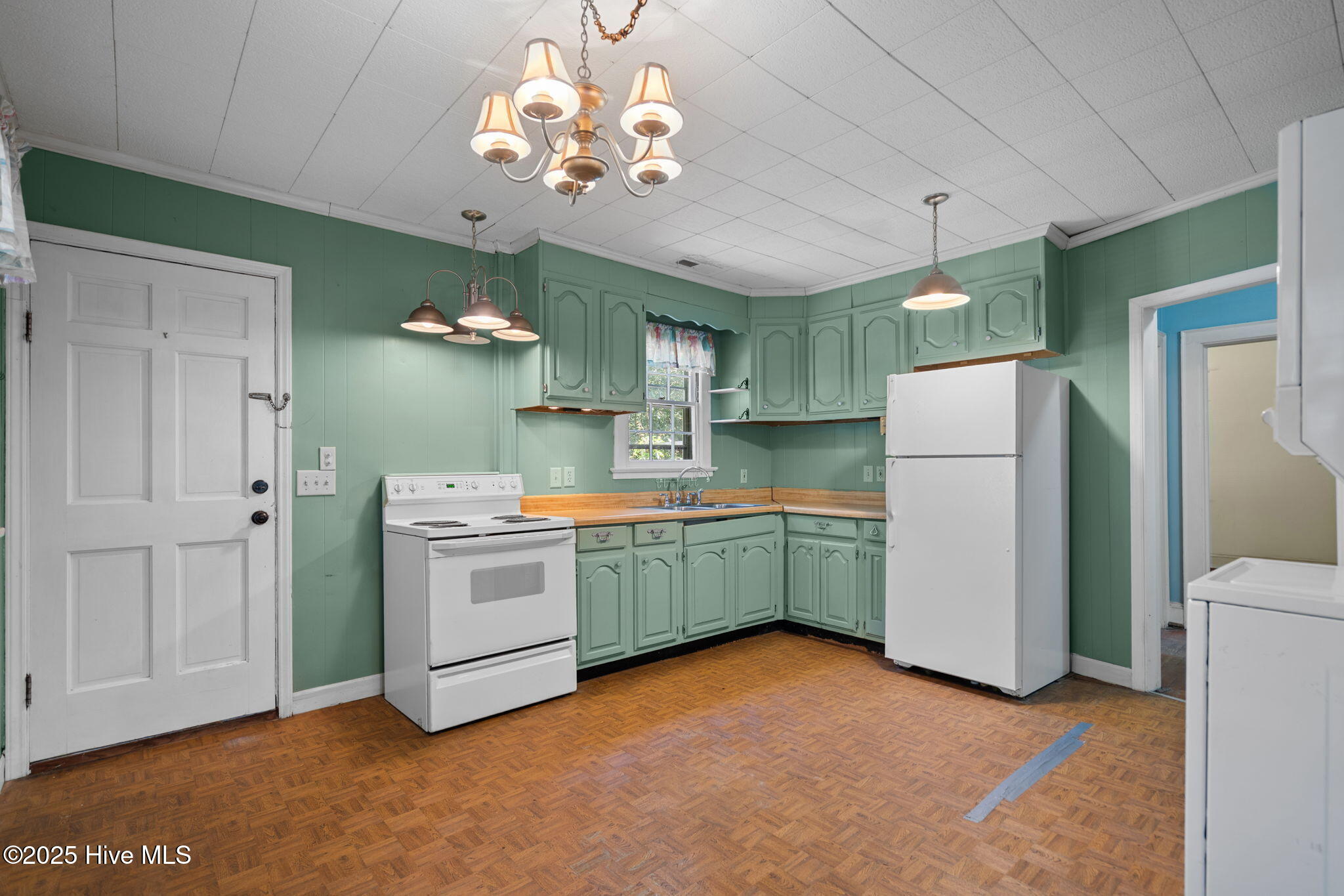 2061 Burnett Boulevard, Wilmington, NC 28401 – photo 21: 21-web-or-mls-DSC06436