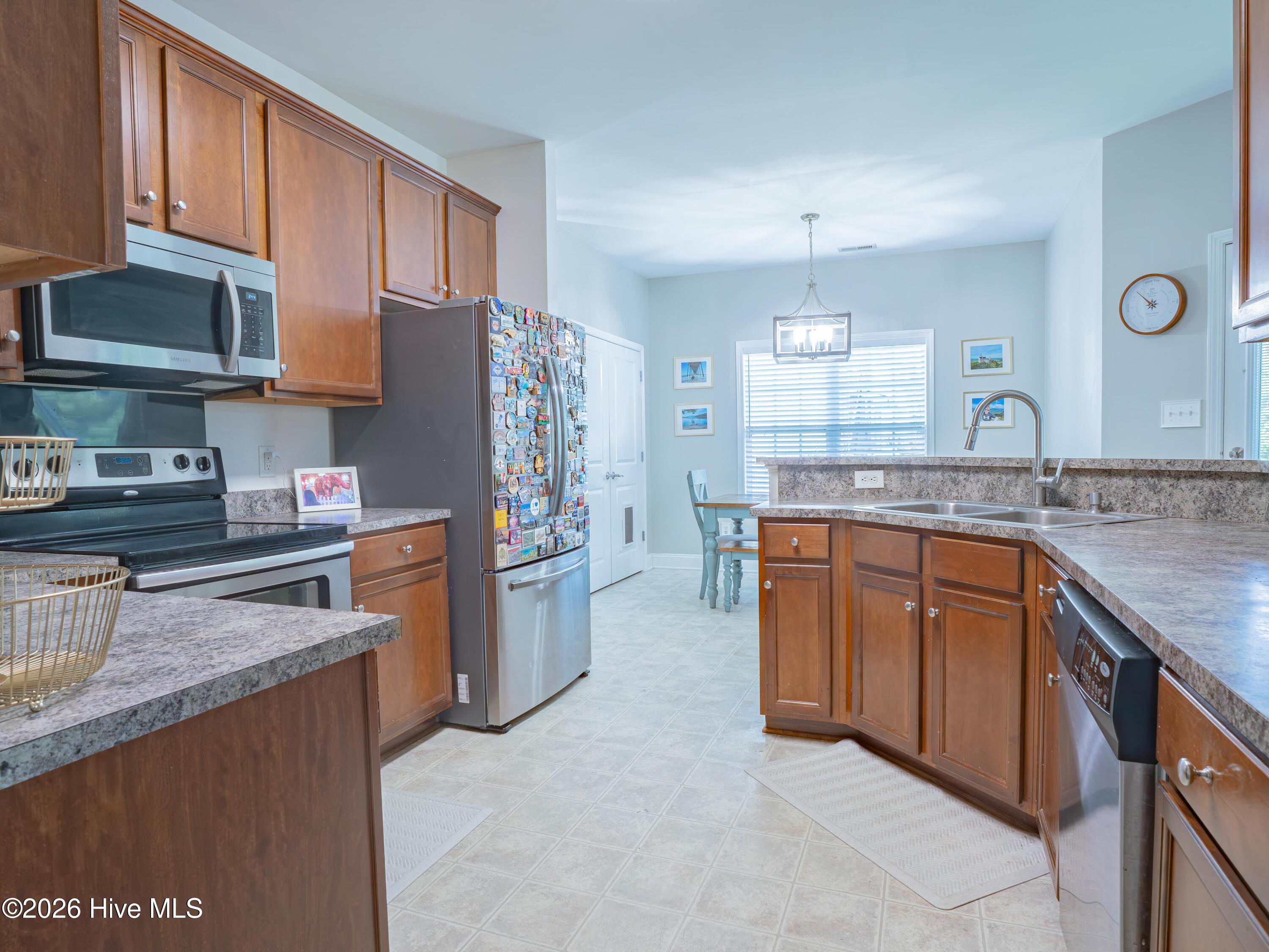 234 Emerald Ridge Road, Jacksonville, NC 28546 – photo 9: C5M01926-HDR