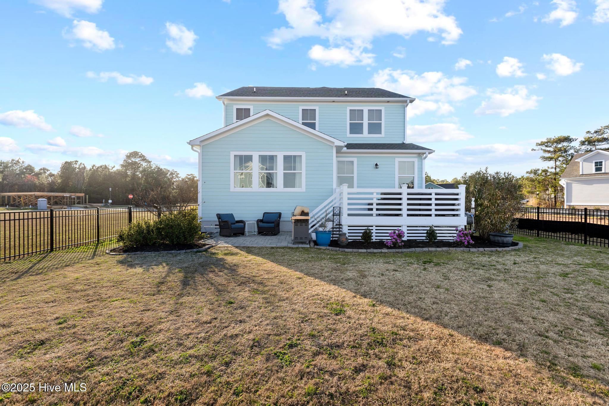 100554502 | Photo 48