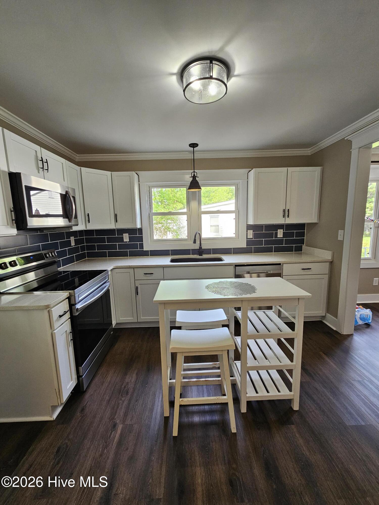 16 White Oak Street, Jacksonville, NC, 28540