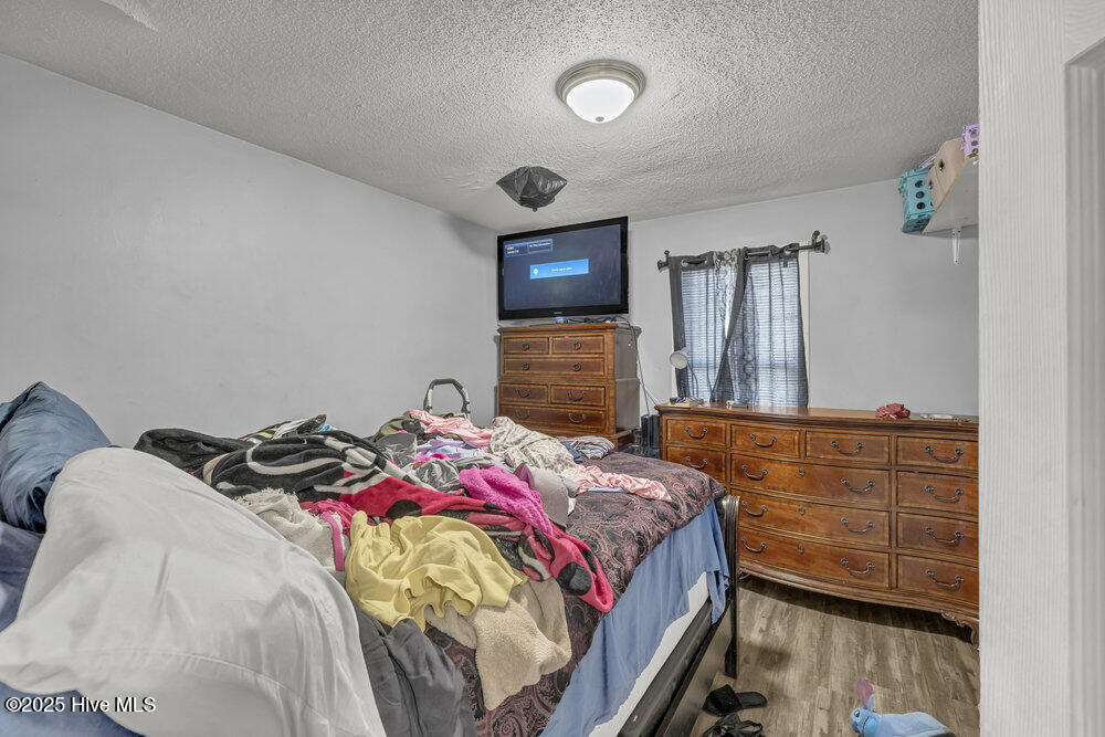 100543529 | Photo 13