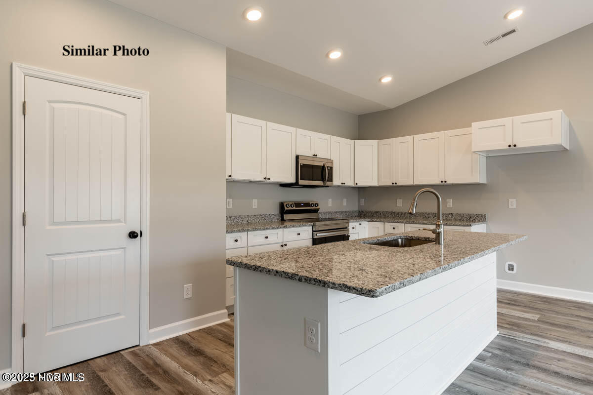 100535636 | Photo 26