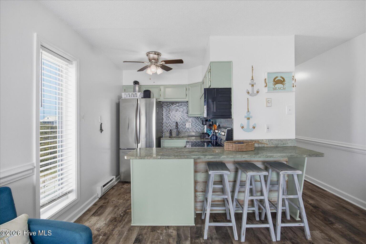 100557148 | Photo 13