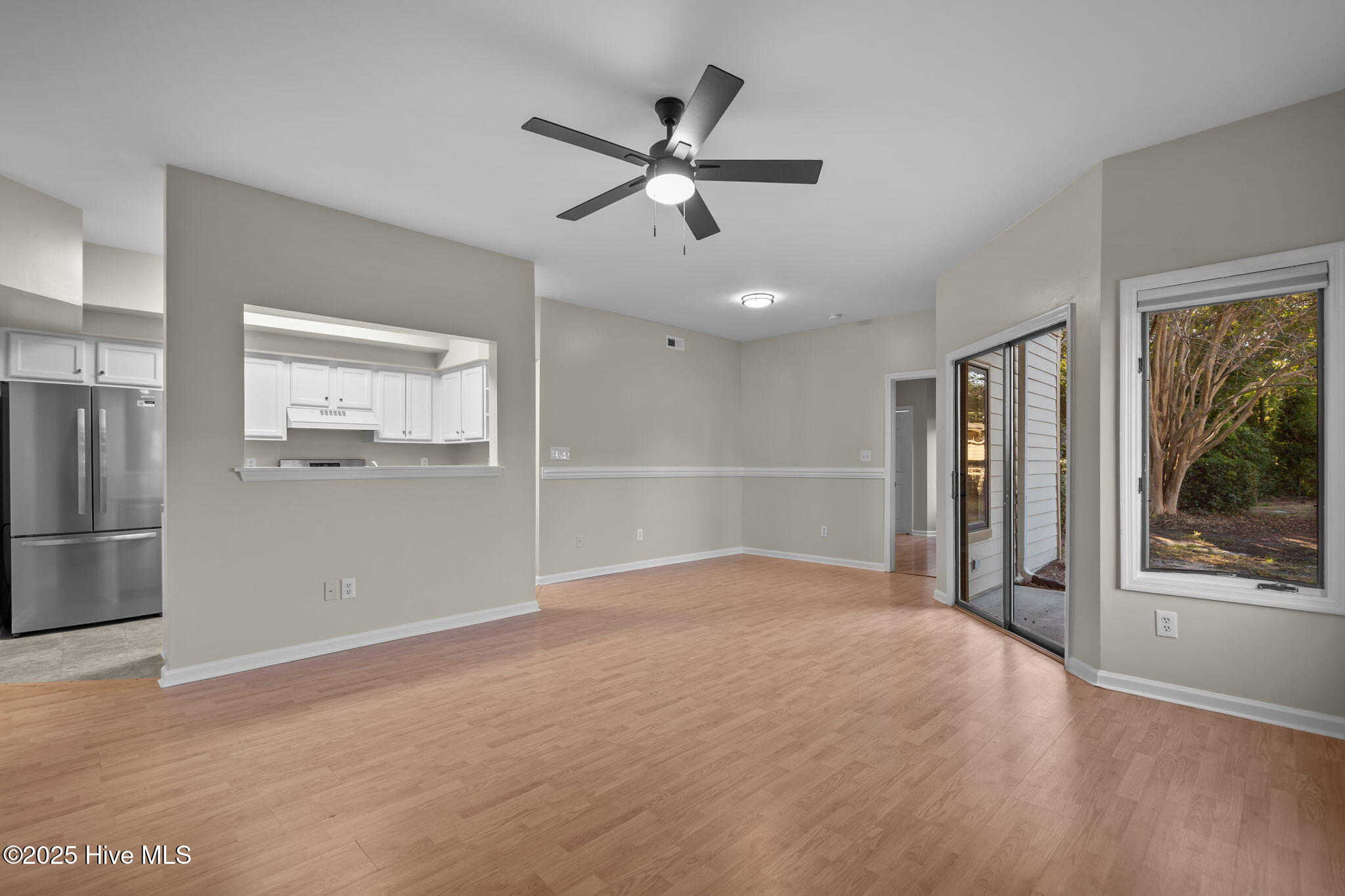 100539656 | Photo 27