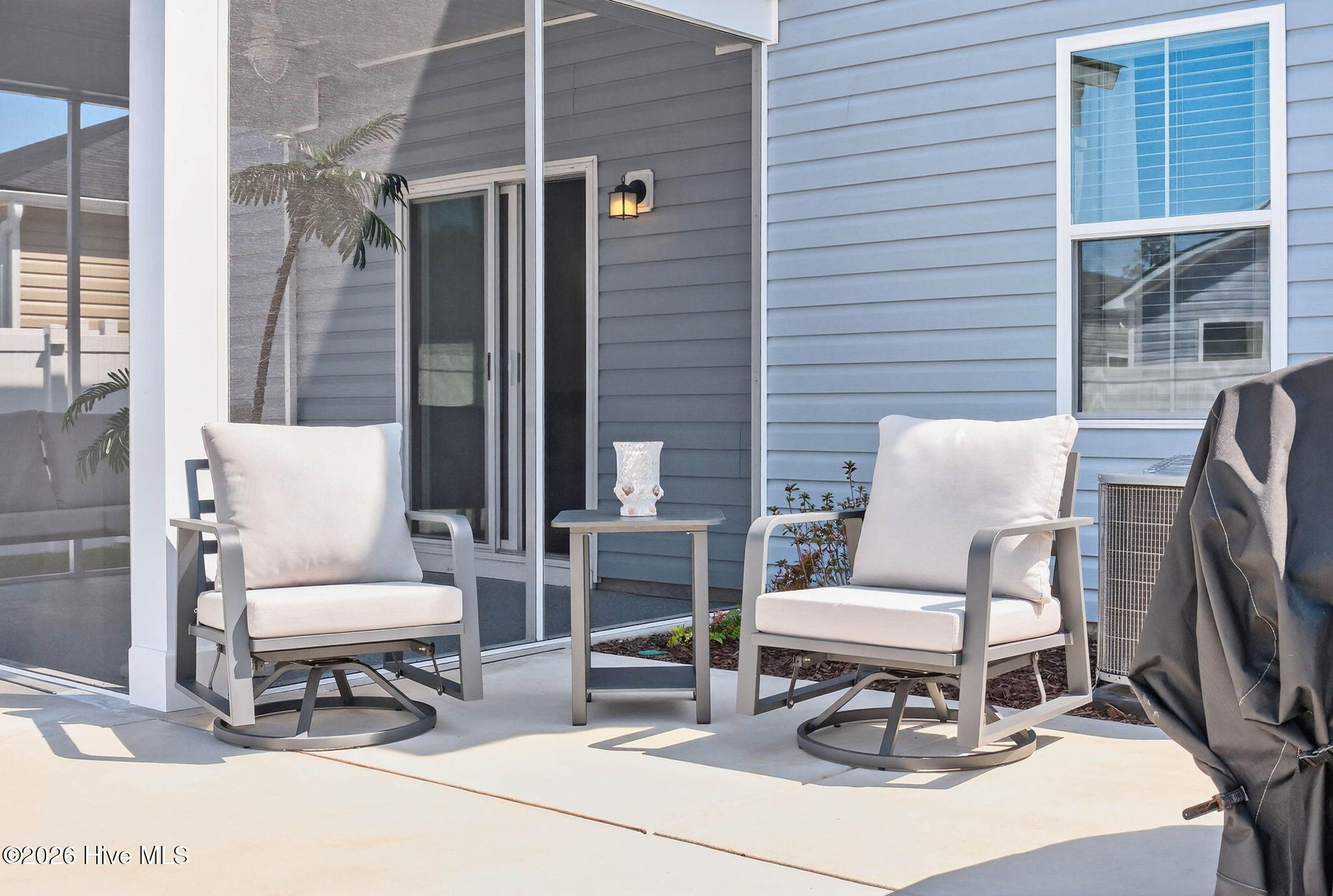 100564672 | Photo 39