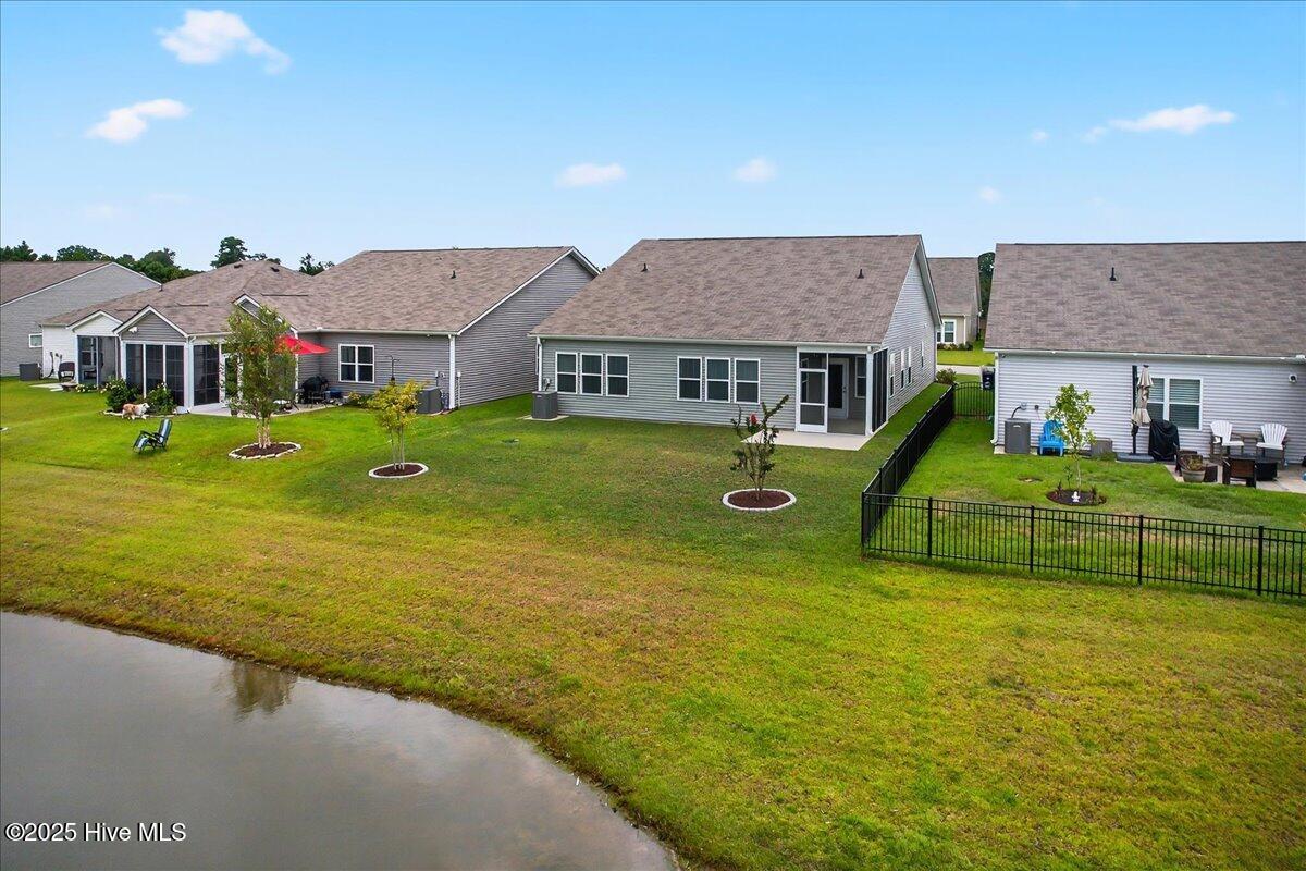 100522416 | Photo 71