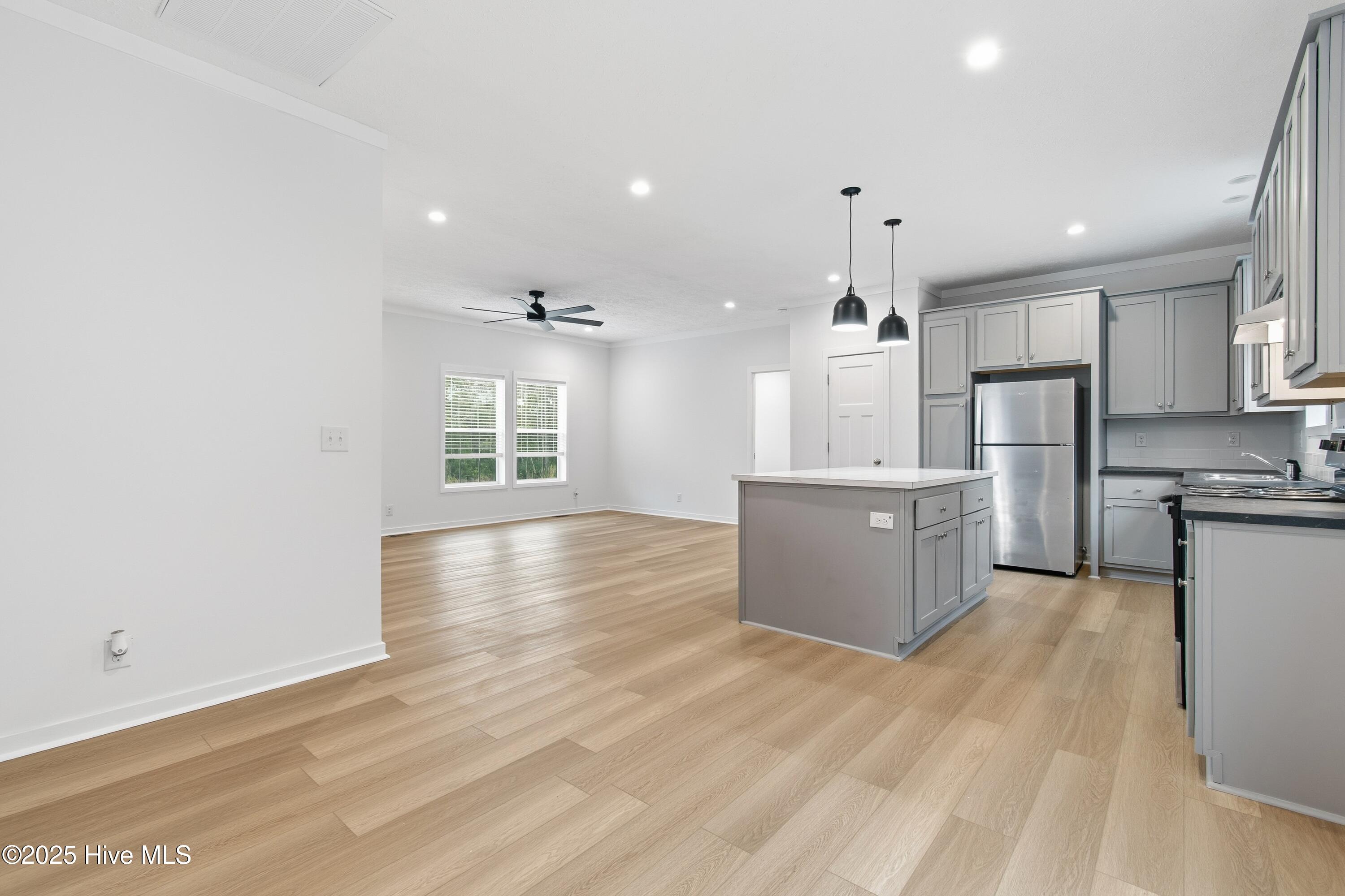 100544559 | Photo 10