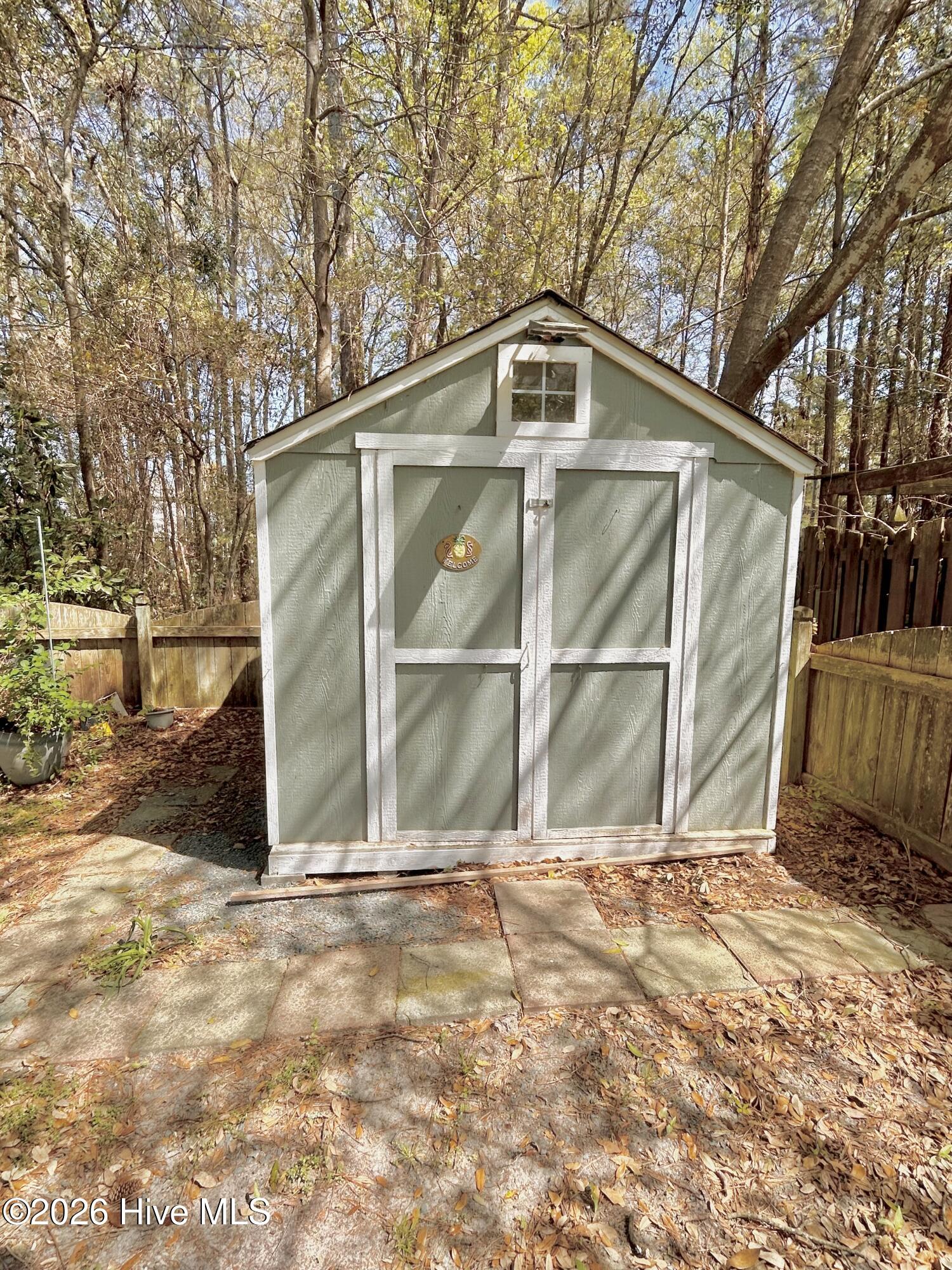 100564341 | Photo 50