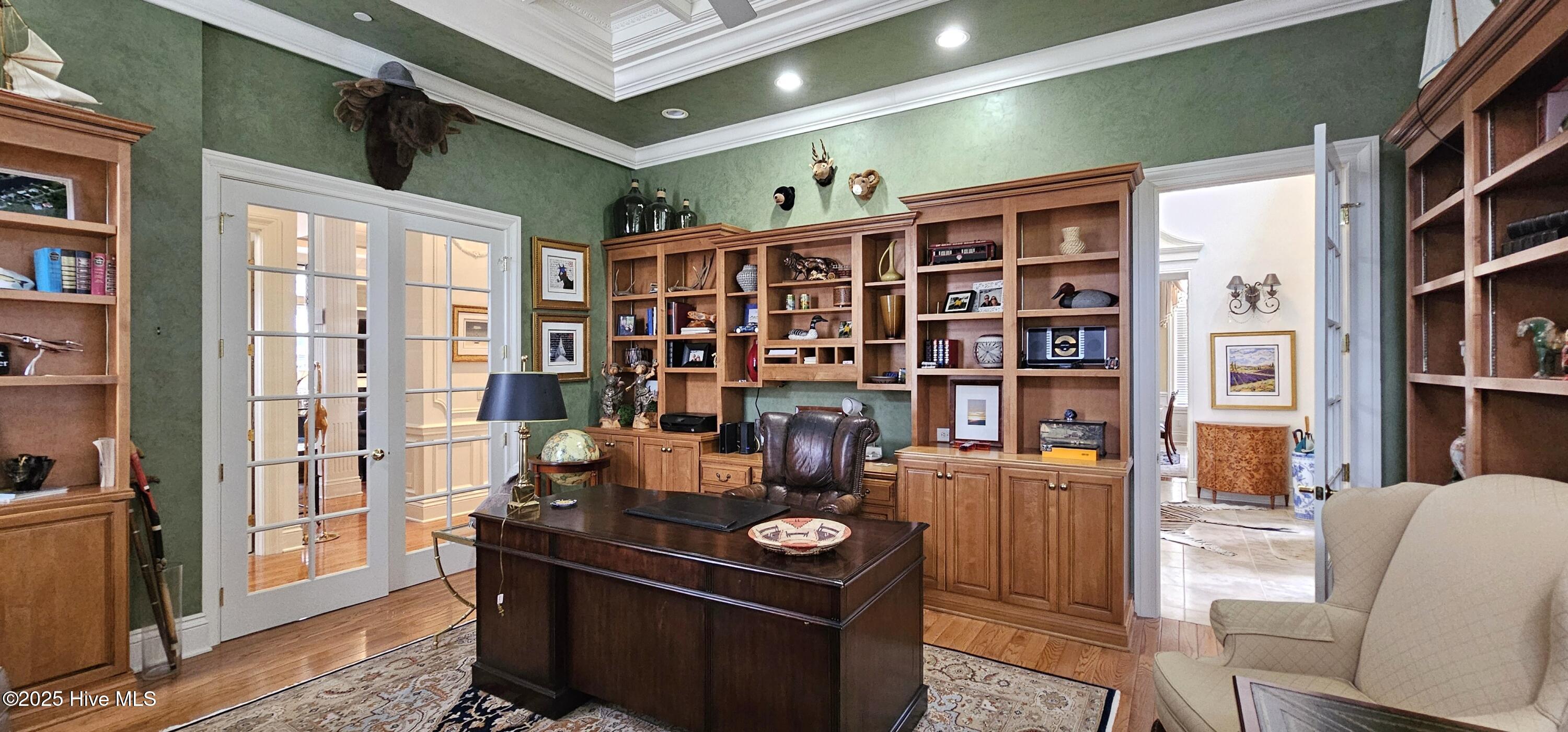 100542598 | Photo 25