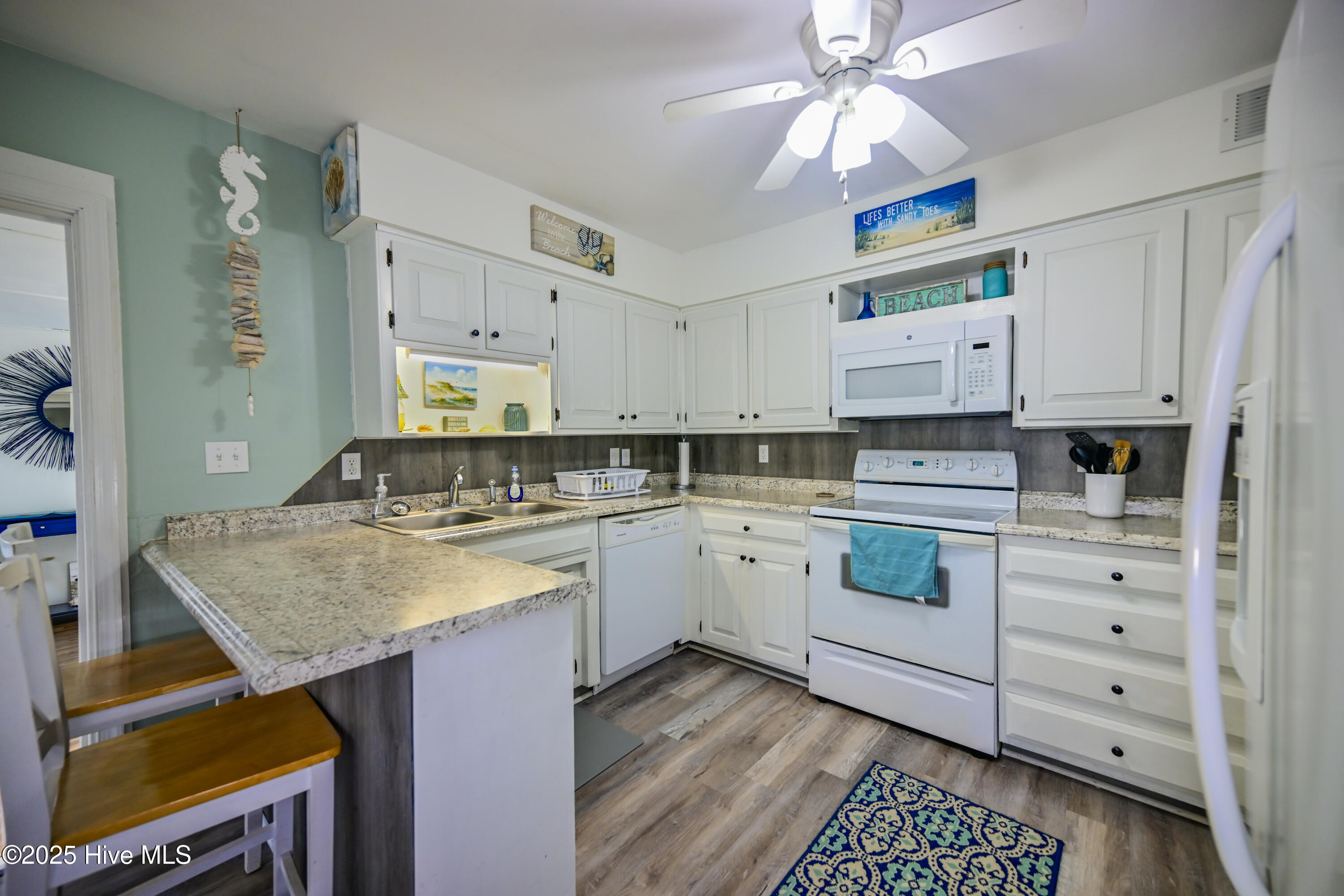 100495129 | Photo 18