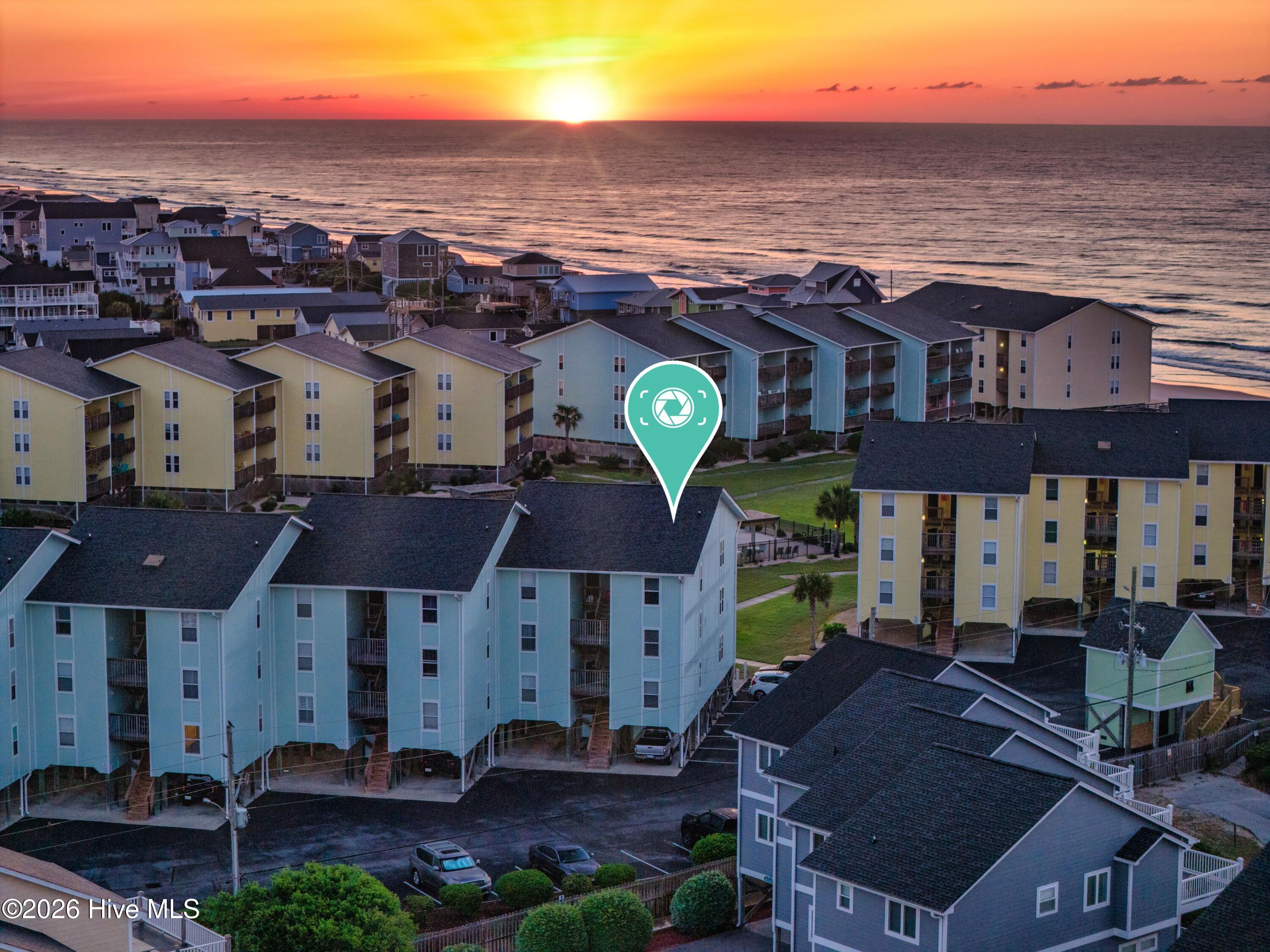 100564975 | Photo 47