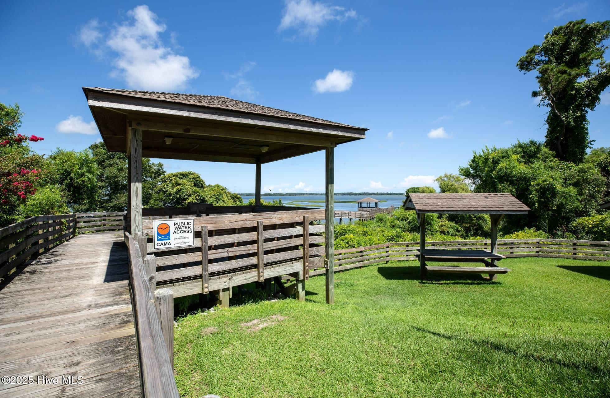 100544108 | Photo 37