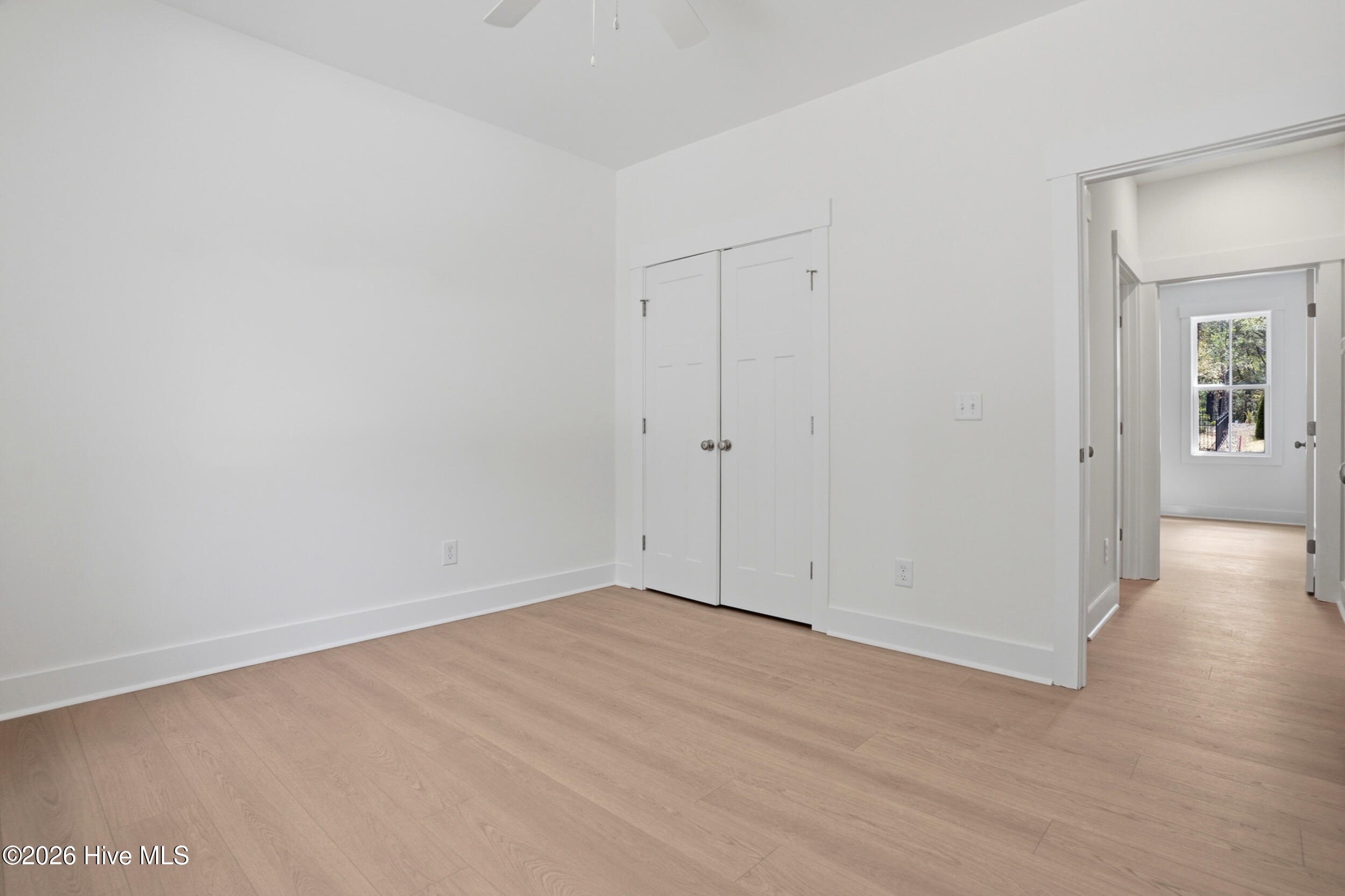 100556928 | Photo 18