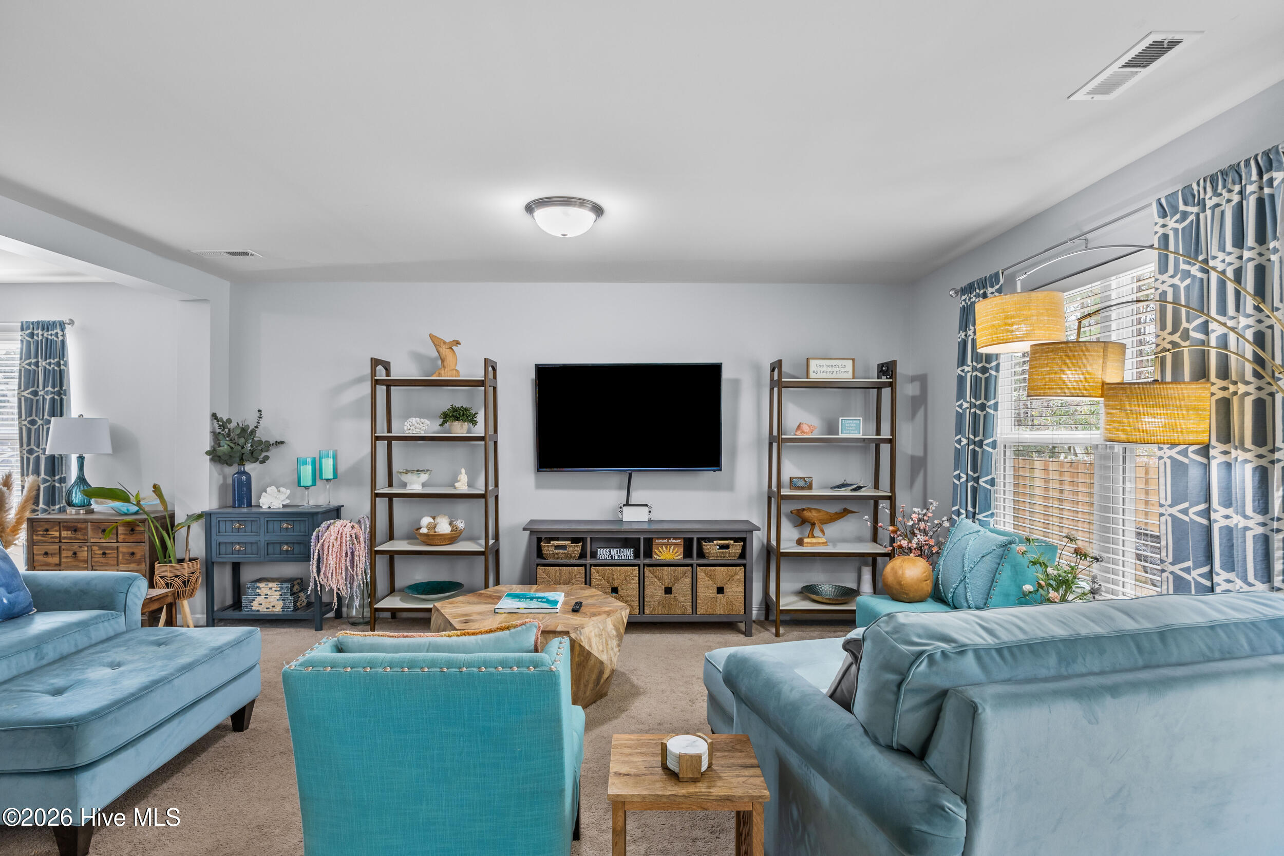 100552487 | Photo 12