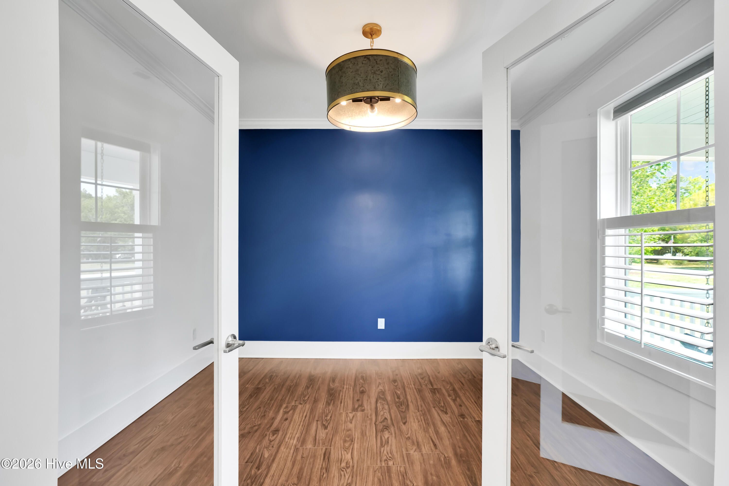 100567914 | Photo 10