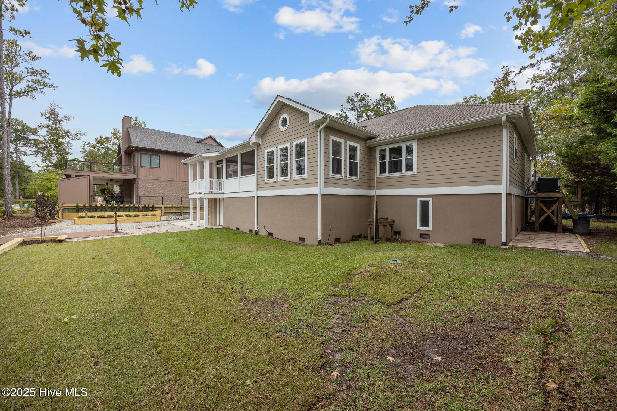 402 Whittaker Point Road,Oriental