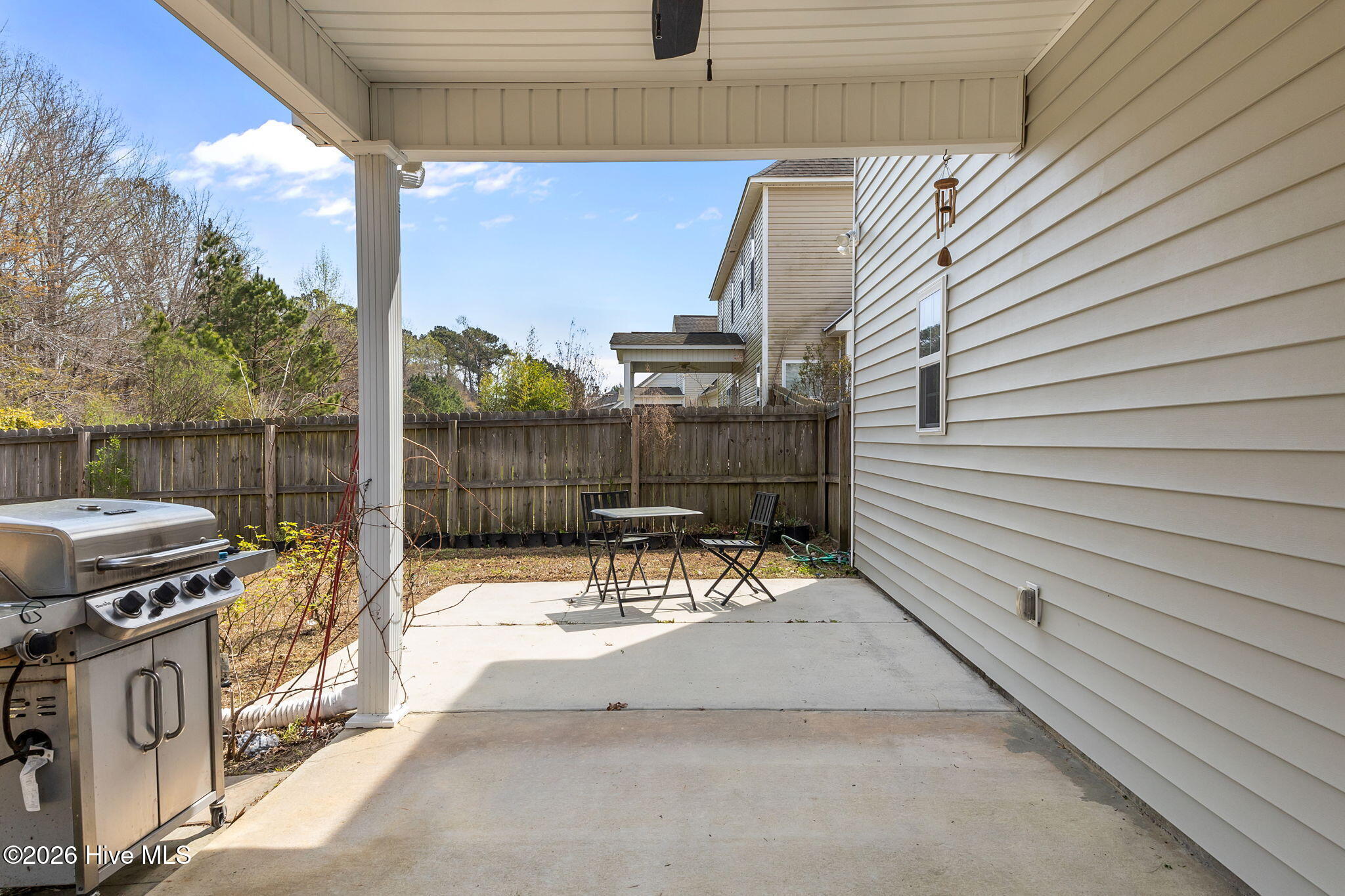 100562317 | Photo 43